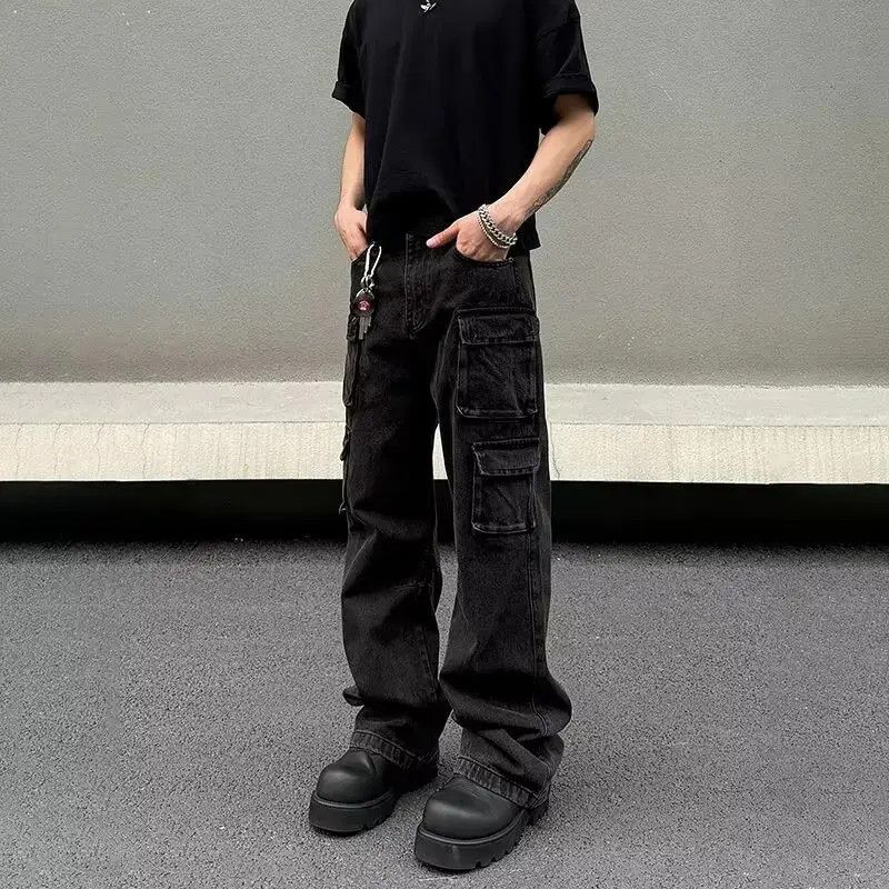 Straight tube loose fitting multi pocket jeans