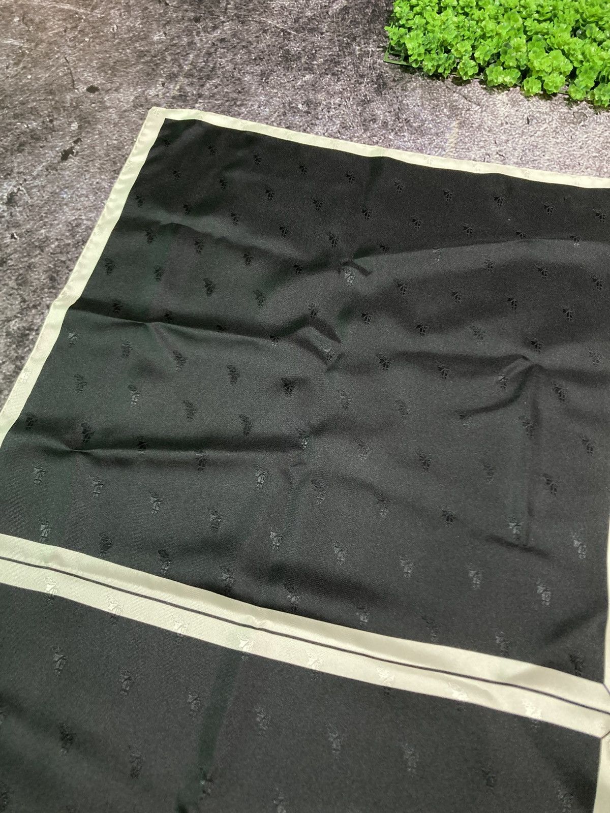 Hermes Hermes Paris Scarf 100% Silk Jacquard Logo Black France Size ONE SIZE - 9 Thumbnail