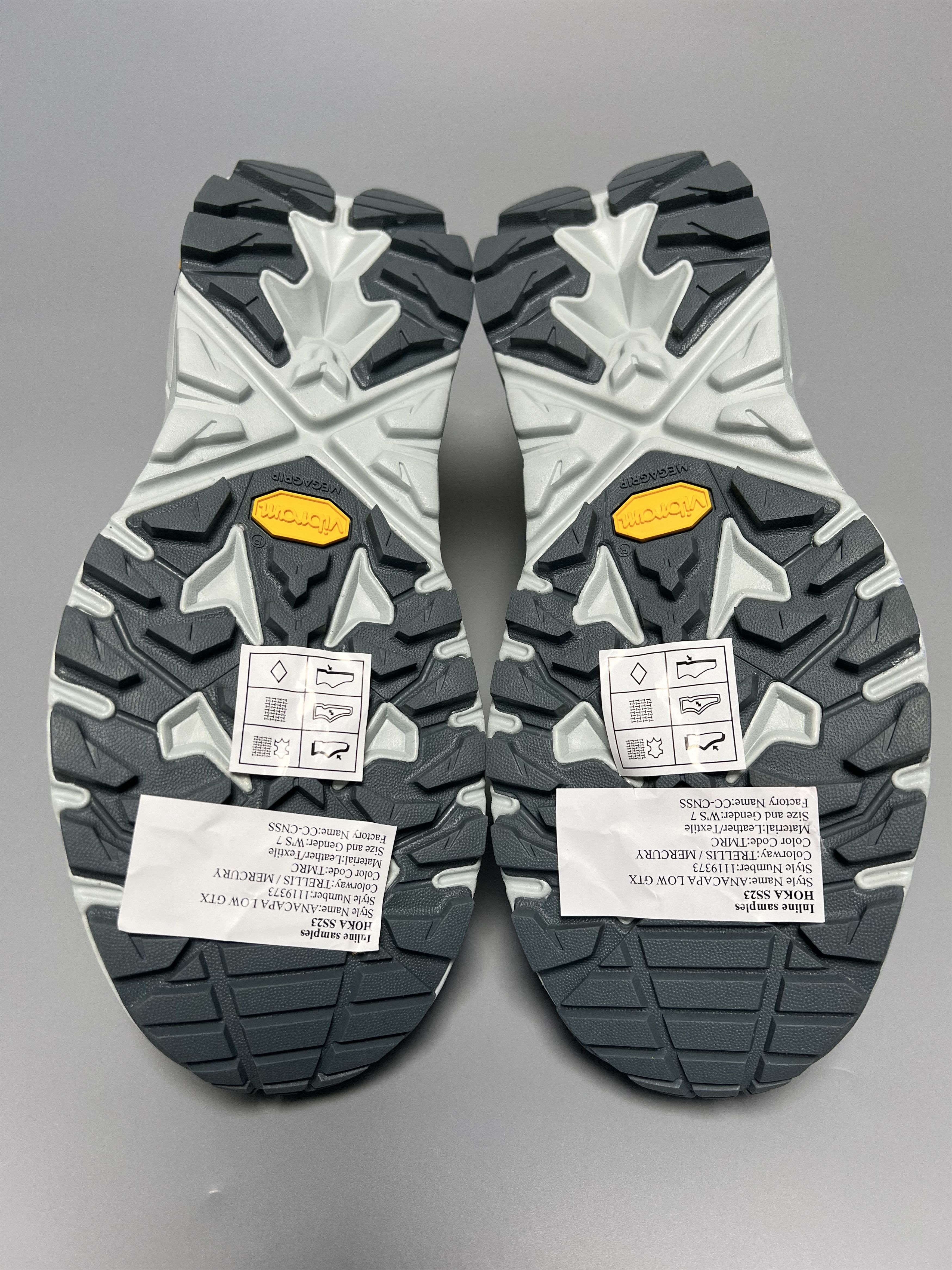Hoka Hoka One One Anacapa Low GTX Women's Hiking Shoes Size US 7 / IT 37 - 14 Thumbnail