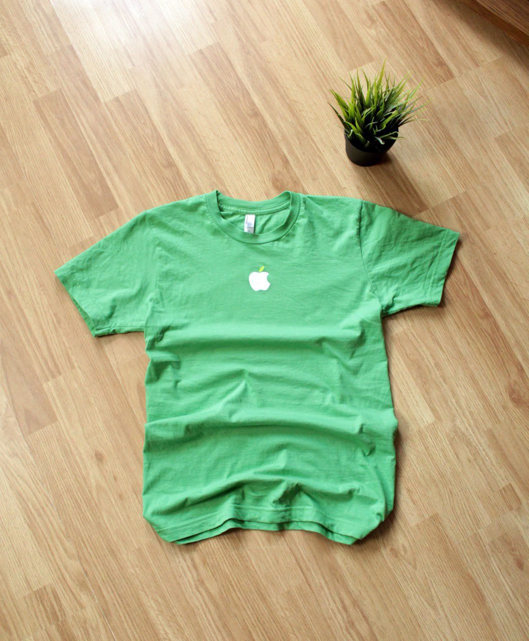 American Apparel × Apple × Vintage 🔥 Vintage Apple Big Logo Y2K T Shirt Streetwear Iphone Size US S / EU 44-46 / 1 - 1 Thumbnail