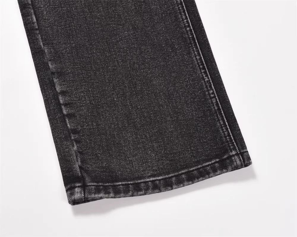 Japanese Brand Washed distressed loose hip-hop embossed straight jeans Size US 32 / EU 48 - 6 Thumbnail