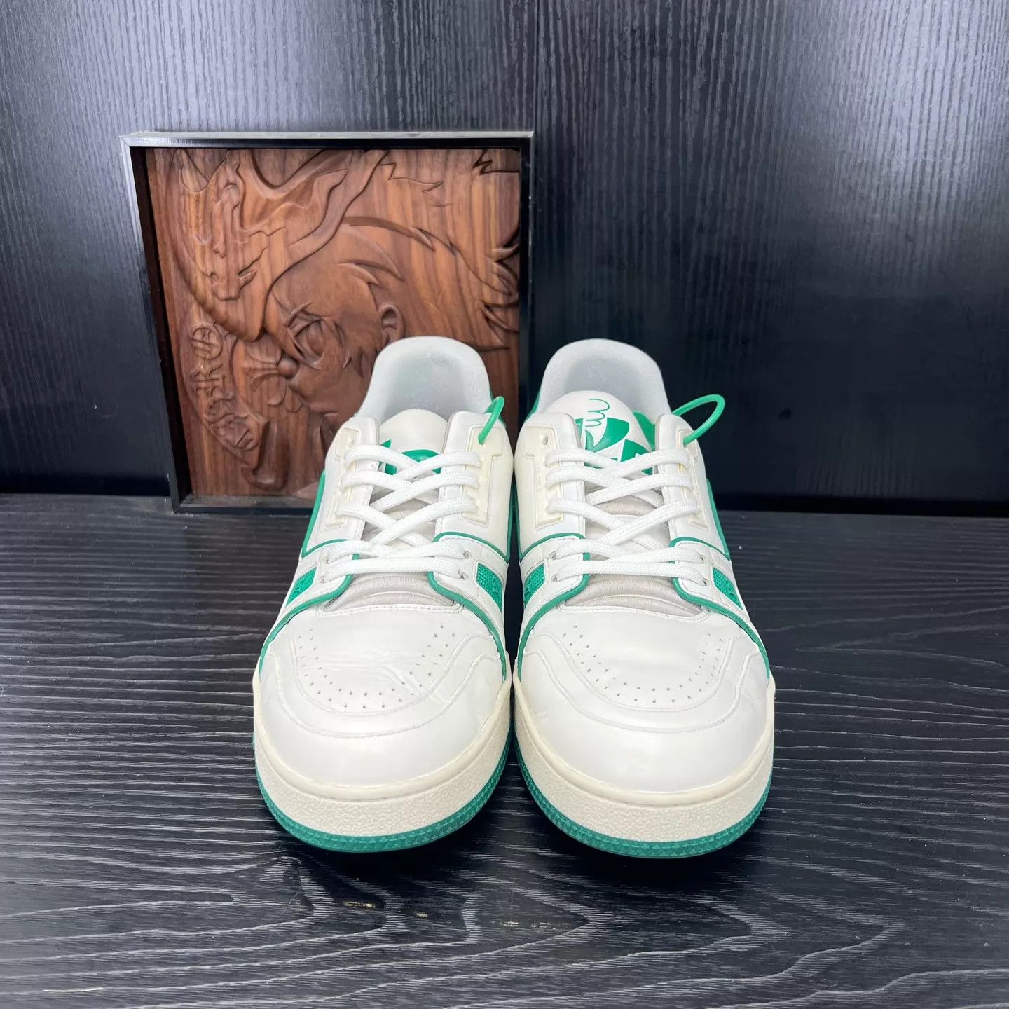 Louis Vuitton LV OG Trainer White Green UK7/EUR41 Size US 8 / EU 41 - 4 Thumbnail
