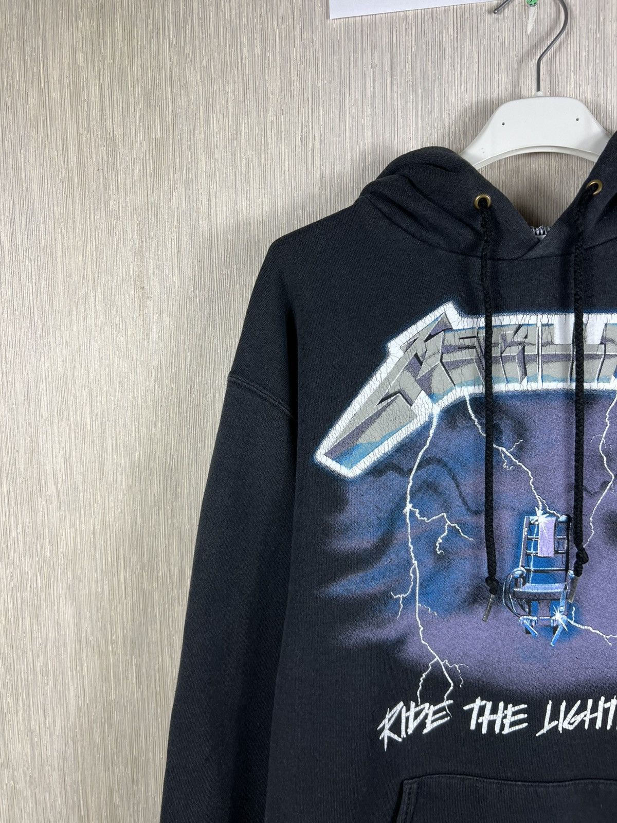 Metallica Vintage 1994 Metallica ride the lightning hoodie giant fotl Size US M / EU 48-50 / 2 - 4 Thumbnail