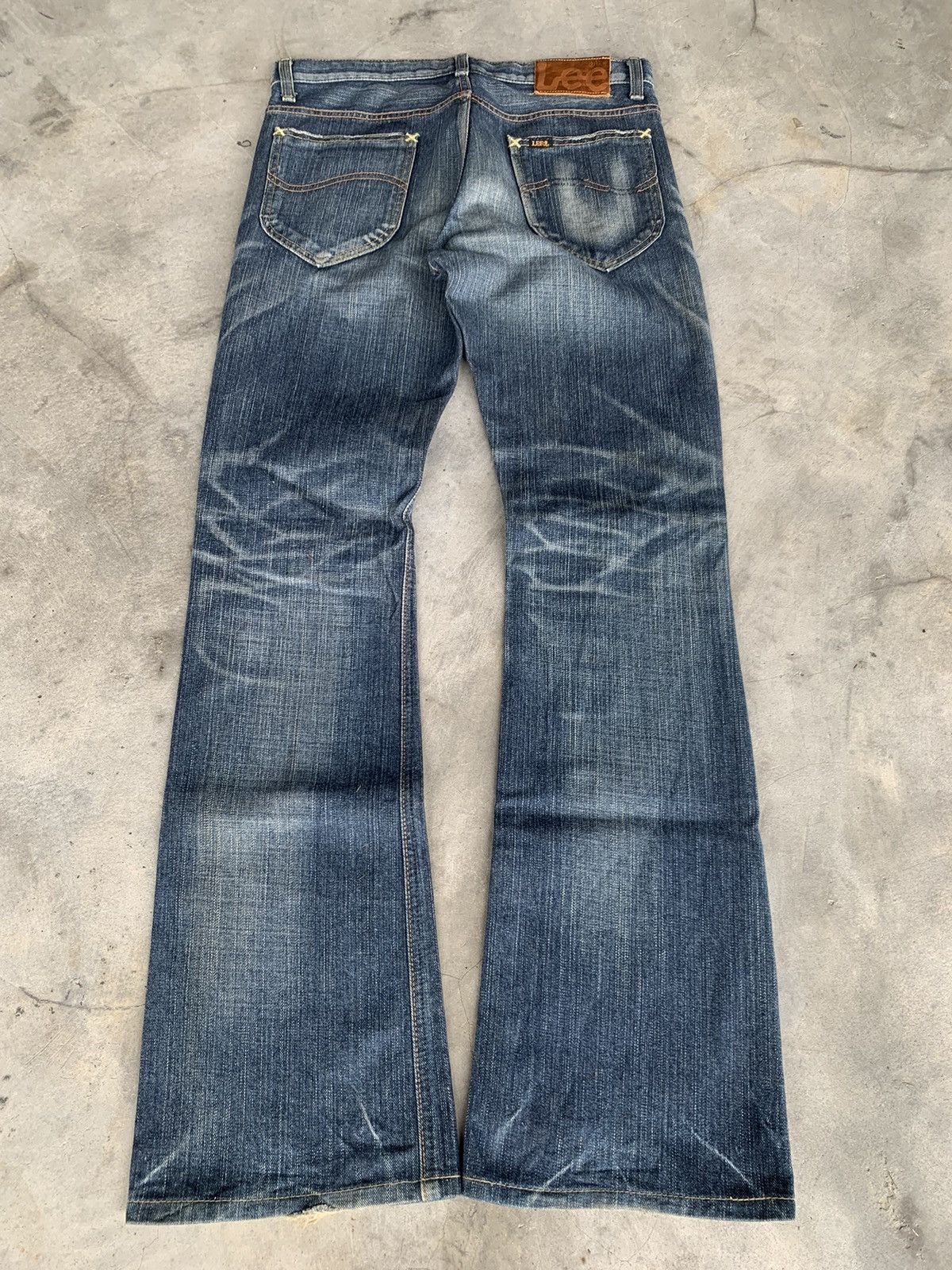Lee Flare Lee Rider nice faded. Size US 32 / EU 48 - 3 Thumbnail