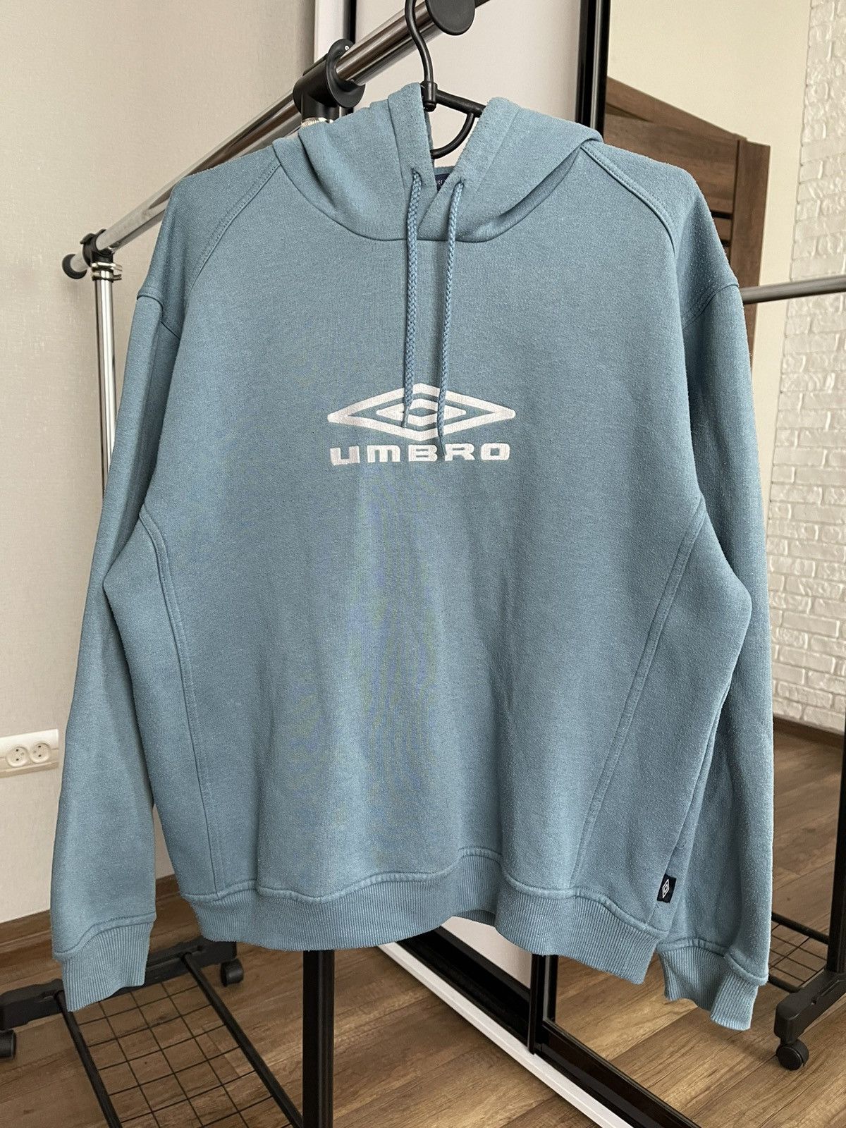 Umbro Umbro Vintage Hoodie Pullover Embroidered Big Logo 90s Size US M / EU 48-50 / 2 - 1 Thumbnail