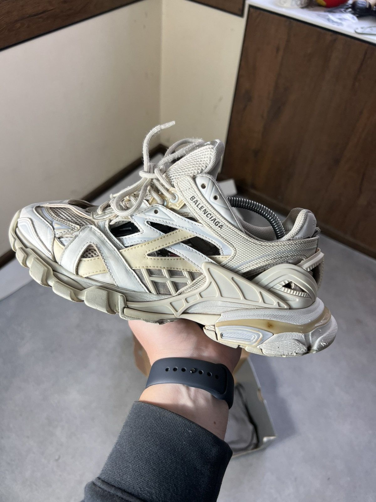 Balenciaga Size 8 - Balenciaga Track 2.0 White Beige Men’s Sneakers Size US 8 / EU 41 - 9 Thumbnail