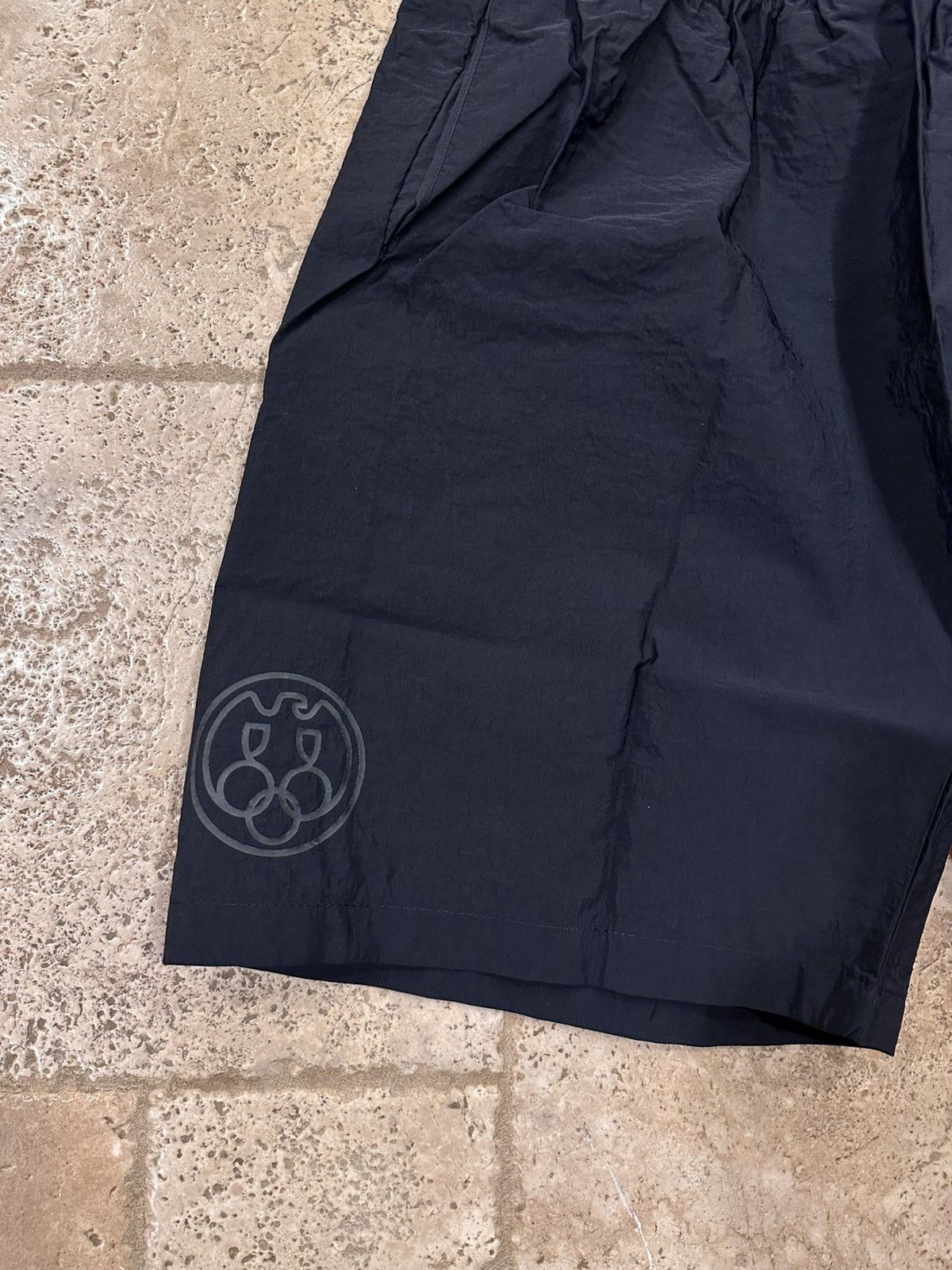 Yeezy Yeezy Kanye West SH-01 04 Black Nylon Logo Shorts size 3 Size US 34 / EU 50 - 2 Thumbnail