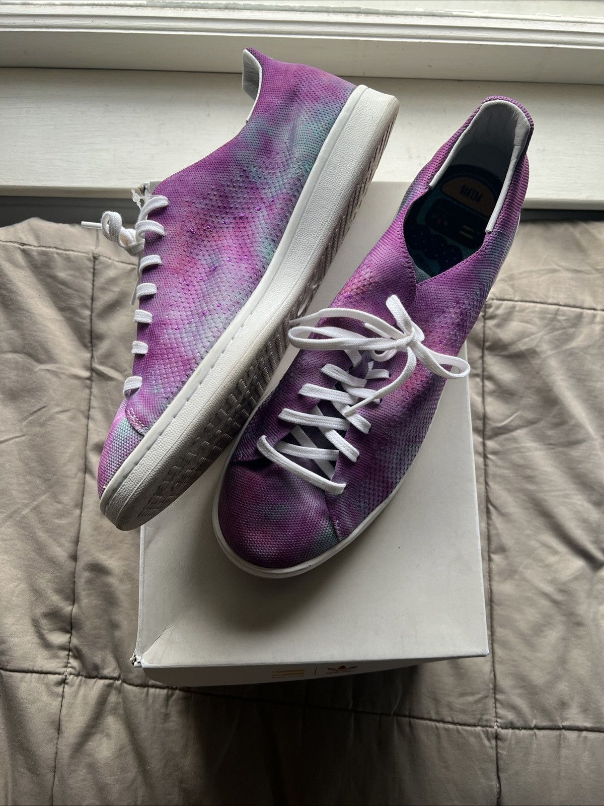 Adidas × Pharrell Pharrell Williams HU Holi Stan Smith MC Chalk Coral Size US 12 / EU 45 - 1 Thumbnail