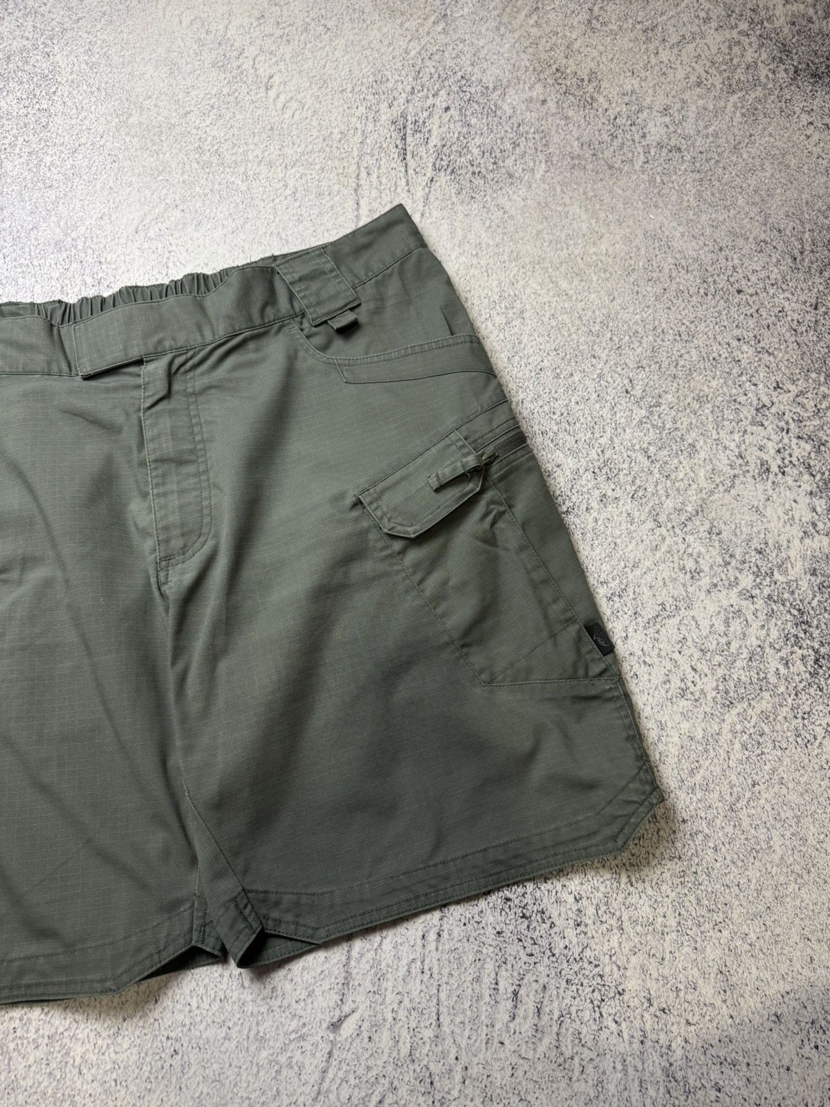 Vintage Mens Helikon-Tex Cargo Military Green Shorts Size US 38 / EU 54 - 4 Thumbnail