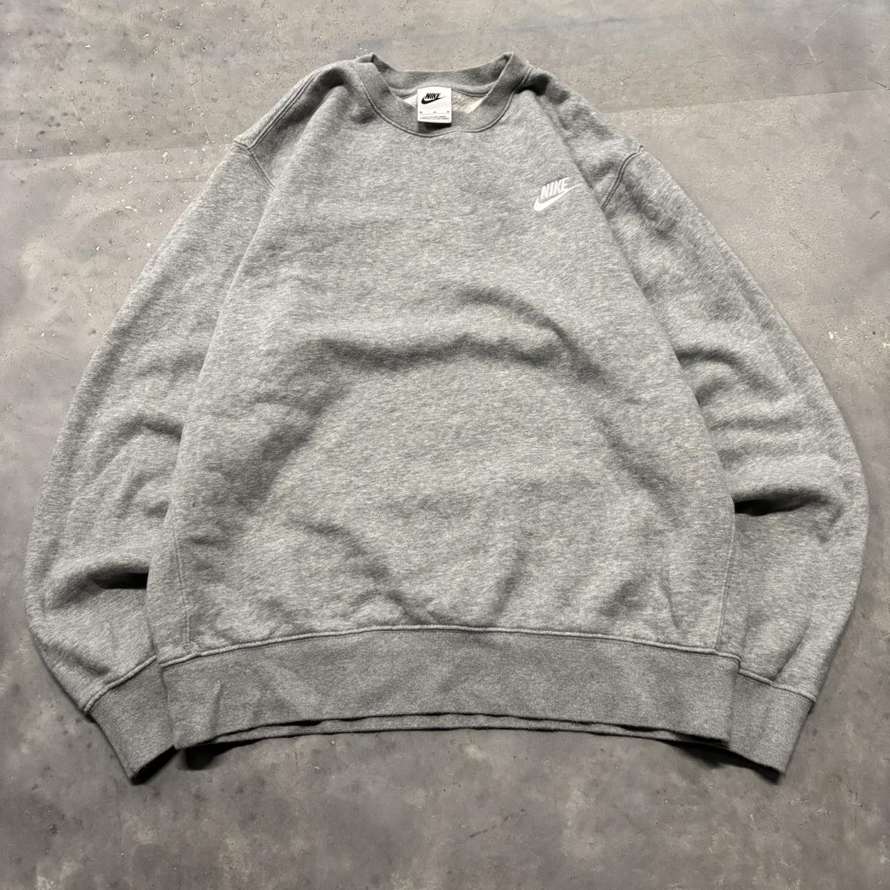 Nike × Vintage Crazy Vintage Y2K/2000s Light Grey Nike Streetwear Essential Crewneck! Size US M / EU 48-50 / 2 - 1 Thumbnail