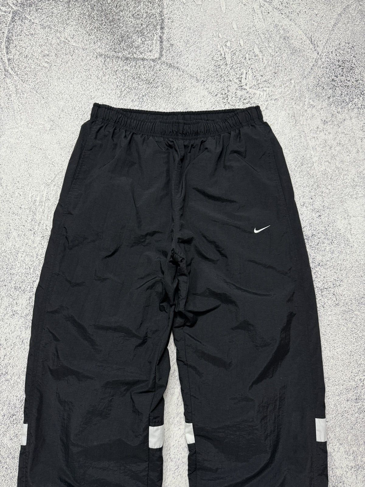 Nike OOs Nike Vintage Nylon Baggy Swoosh Parachute Track Pants Size US 34 / EU 50 - 4 Thumbnail