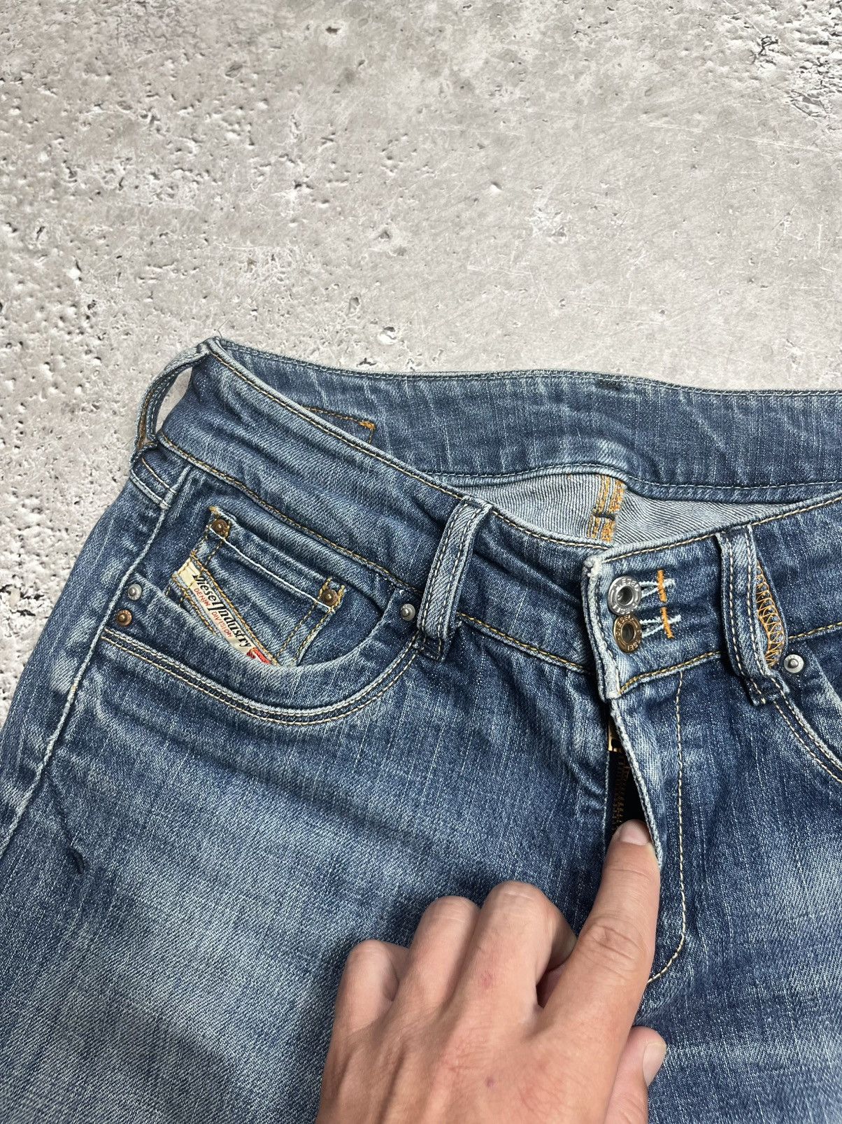 Diesel Diesel Flared Jeans Bootcut Blue Denim Size 28 Low Rise Size 28" / US 6 / IT 42 - 11 Thumbnail