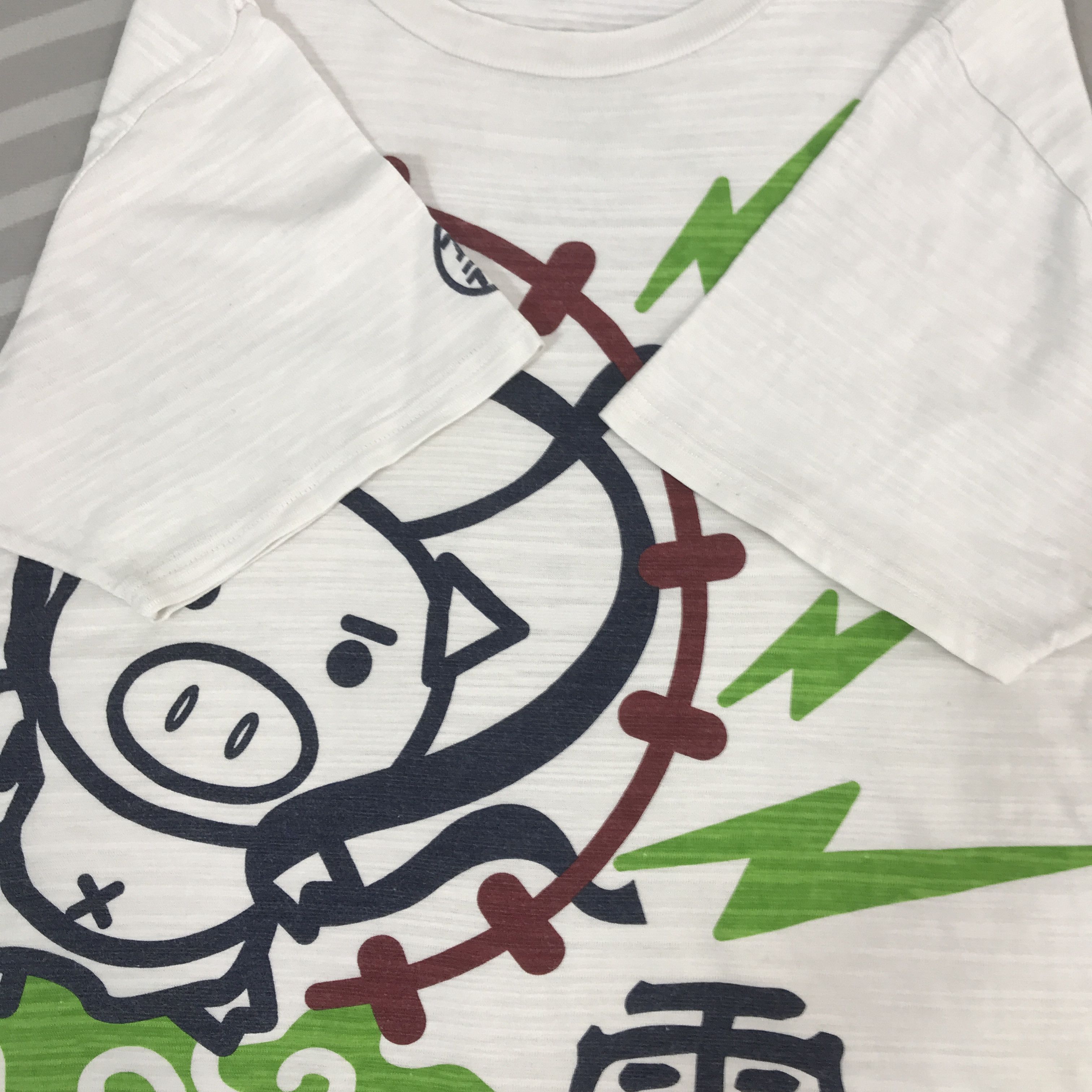 Japanese Brand Vintage Japanese Word Wear Pig Designs T-Shirt Size US L / EU 52-54 / 3 - 6 Thumbnail