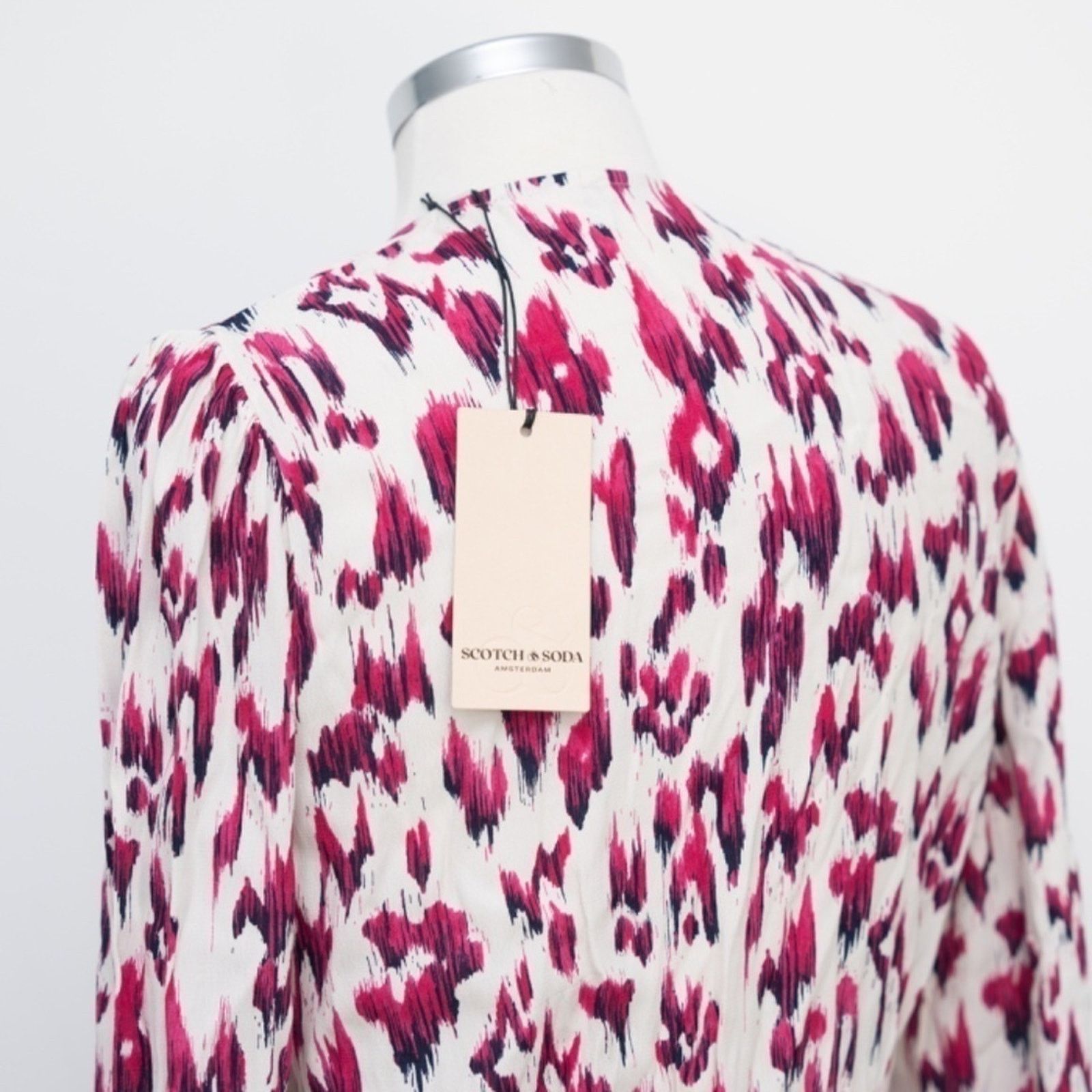 Scotch & Soda Scotch & Soda. Wrap Dress In Brushed Ikat Cherry Pie. Size M / US 6-8 / IT 42-44 - 11 Thumbnail