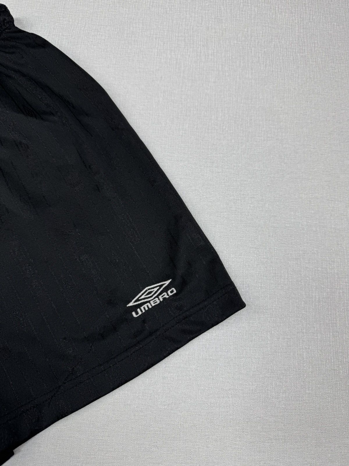 Umbro × Vintage Men’s Vintage Umbro Monogram Soccer Football Shorts size M Size US 32 / EU 48 - 2 Thumbnail