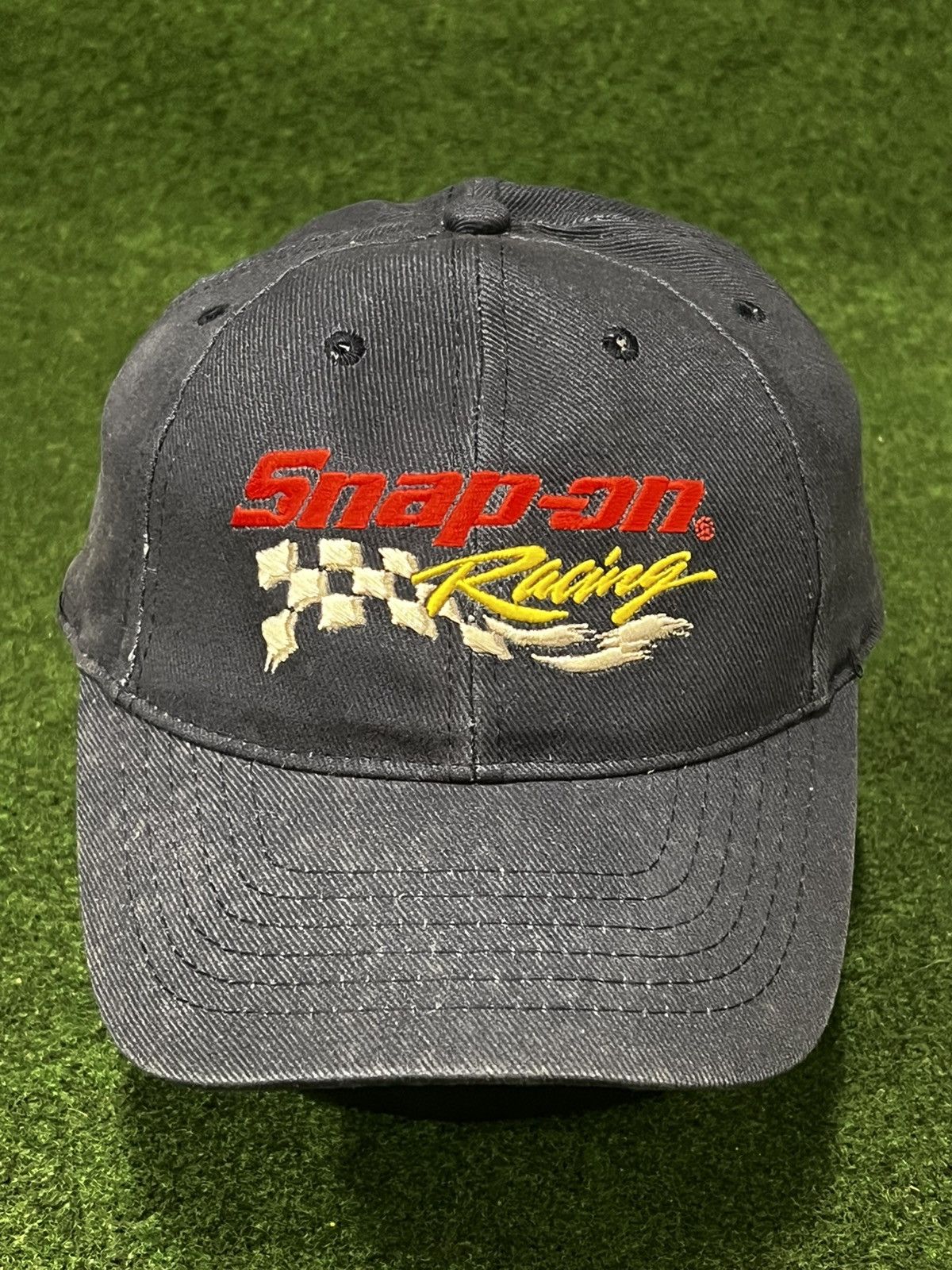 Vintage Vintage Snap On Racing Strapback Hat Size ONE SIZE - 1 Thumbnail