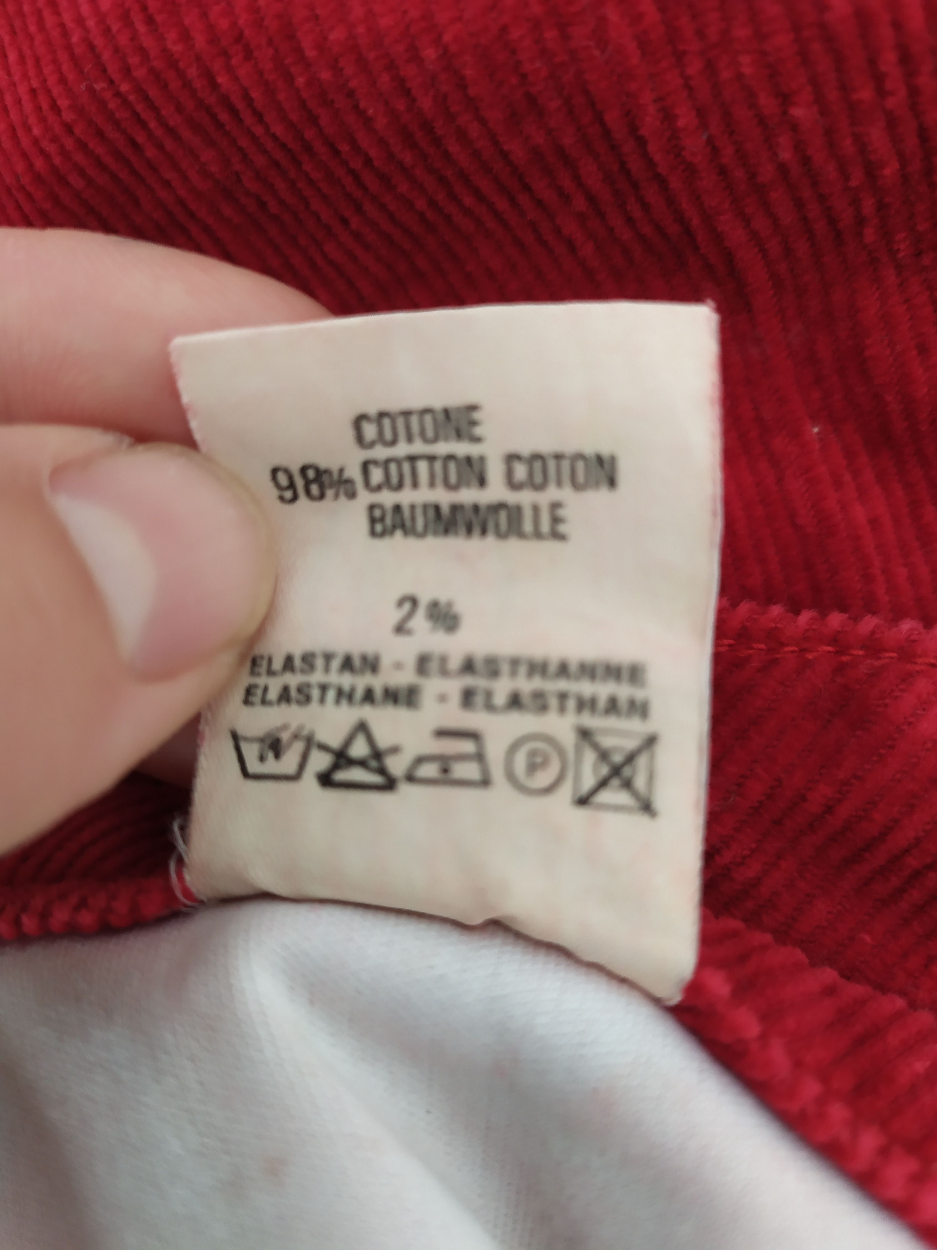 CLOSED Closed Pedal Pusher Jeans Straight leg red corduroy trousers Size 28" / US 6 / IT 42 - 8 Thumbnail