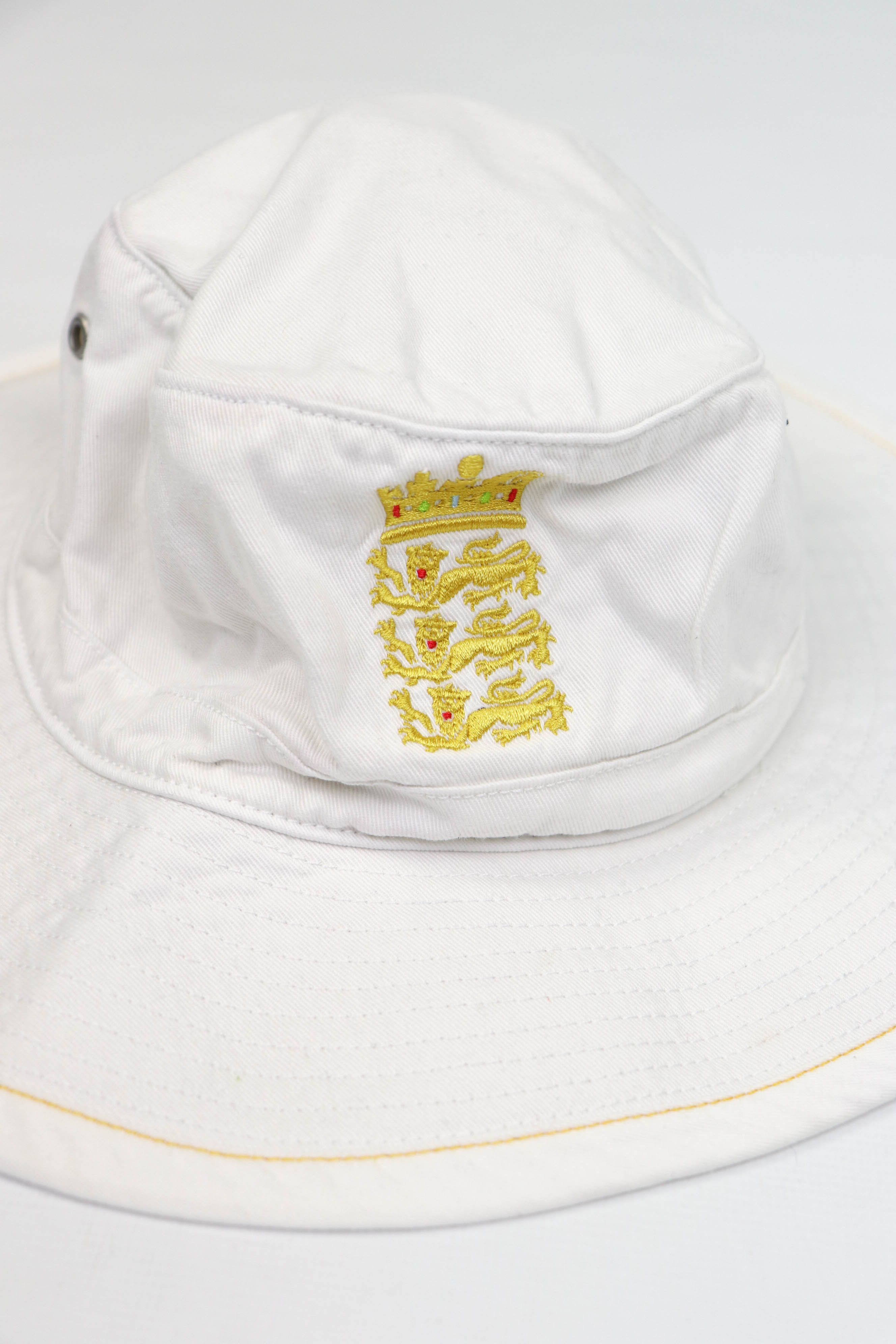 Adidas Adidas Headwear Vintage 00s England NFT 3 Lions Bucket Hat Size ONE SIZE - 6 Thumbnail