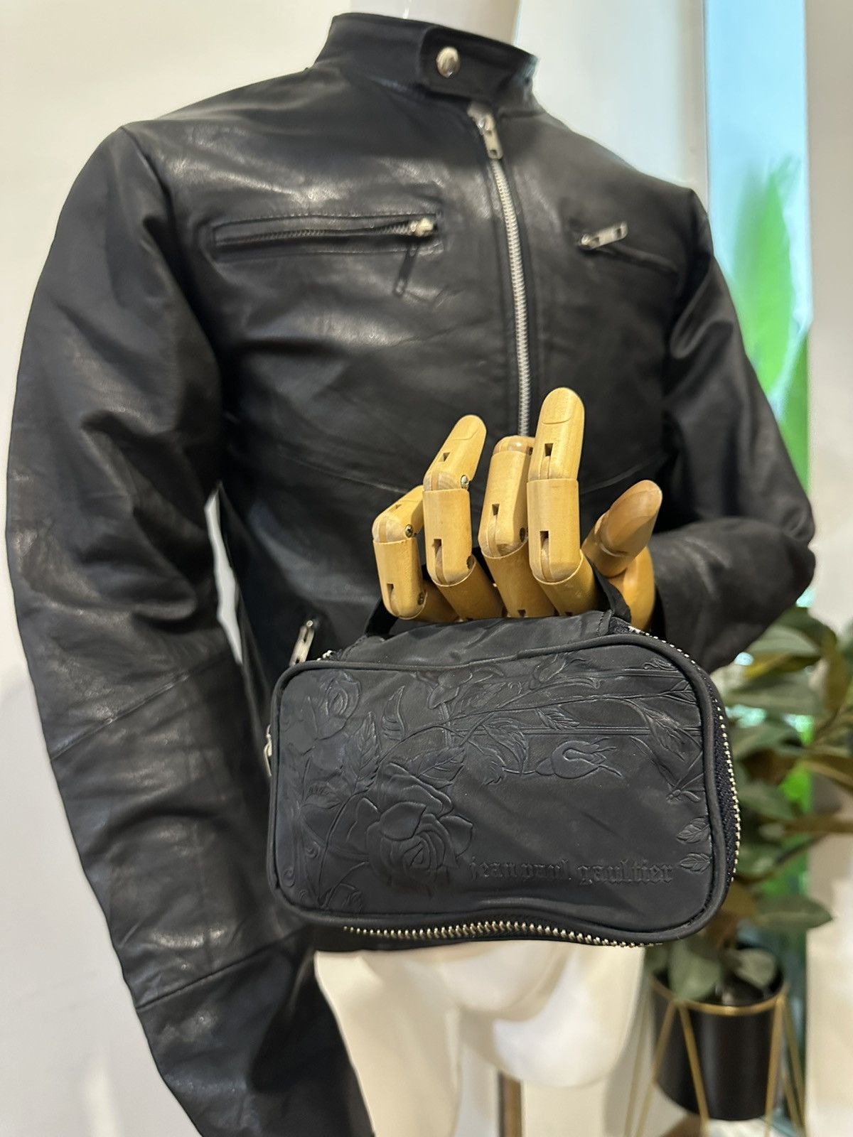 Jean Paul Gaultier 1990 - Jean Paul Gaultier Rose Pouch Bag Size ONE SIZE - 3 Thumbnail