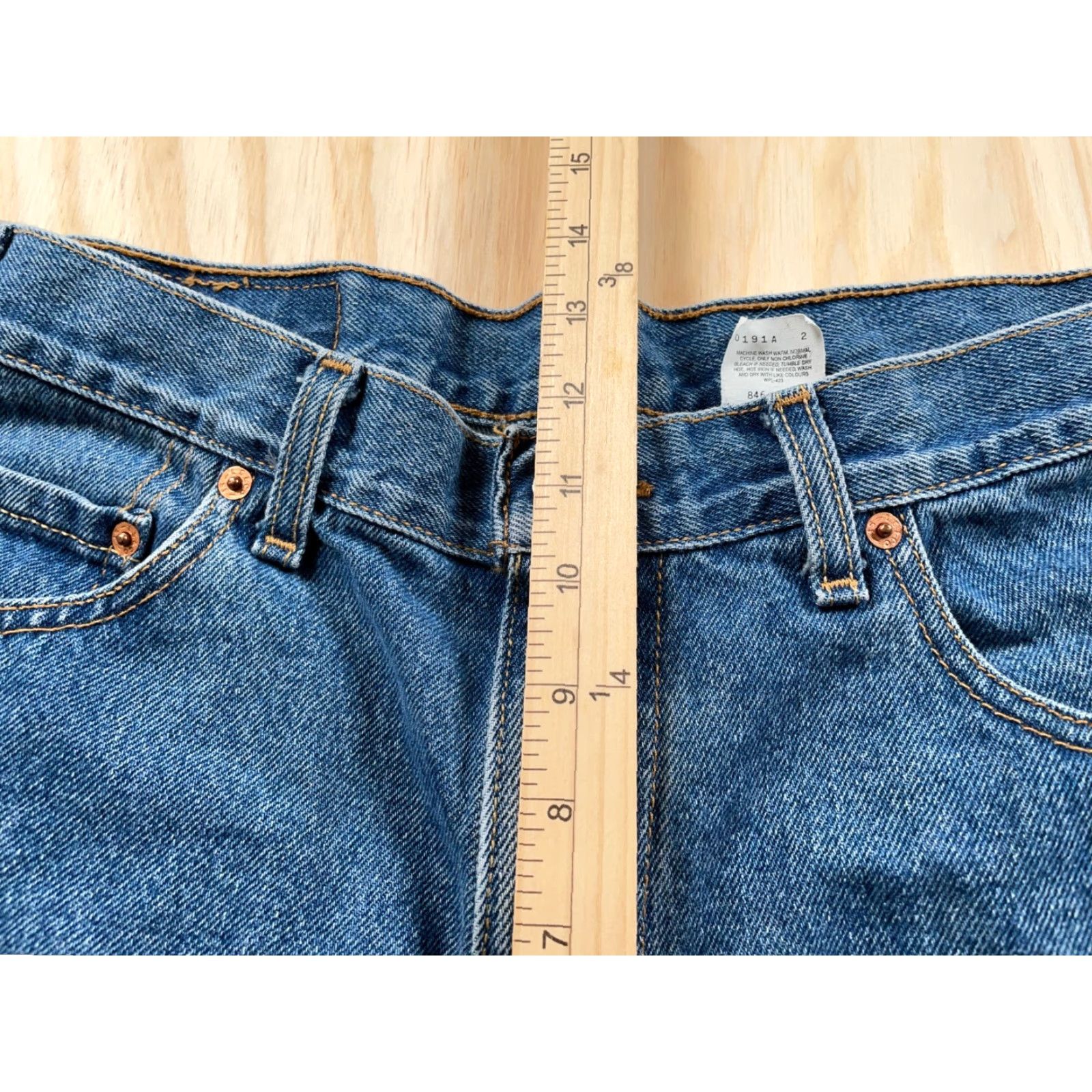 Levi's VTG Levi's Jeans 550 Relaxed Tapered Fit 34x29.5 Blue Denim Size US 36 / EU 52 - 7 Thumbnail