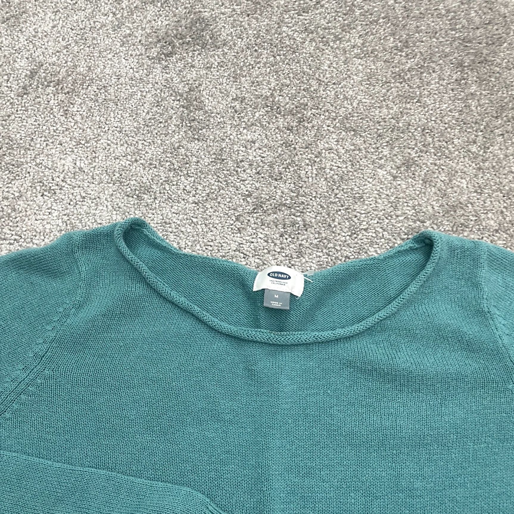 Old Navy Old Navy Sweater Shirt Women Medium Green Round Neck Lightweight Cotton Blend Knit Pullover Casual Seasonal 90s Designer? No, not 90s. Hold. Size M / US 6-8 / IT 42-44 - 3 Thumbnail