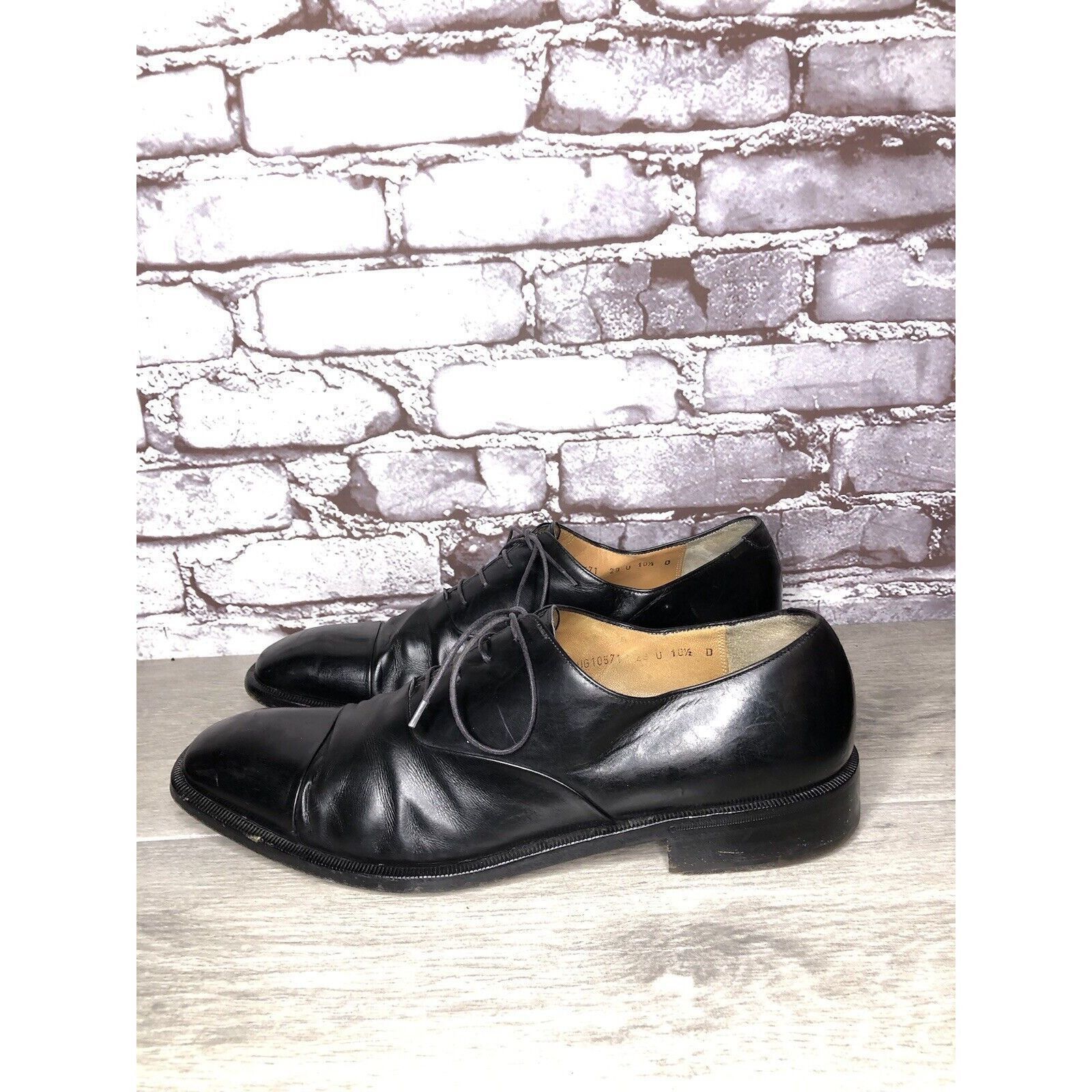 Salvatore Ferragamo Salvatore Ferragamo Black Leather Cap Toe Dress Shoes Oxford Size US 10.5 / EU 43-44 - 1 Thumbnail