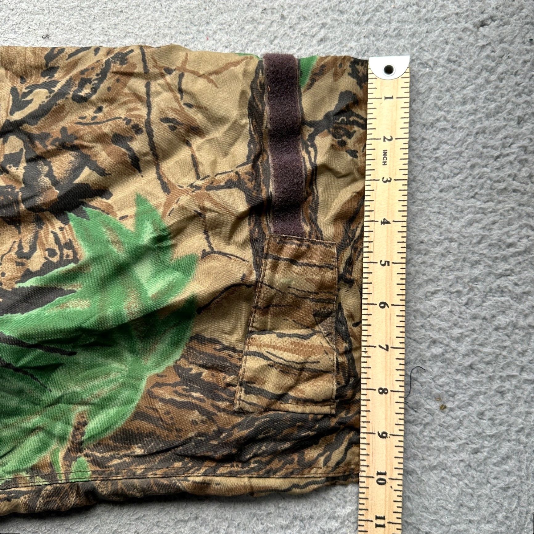 Realtree VINTAGE Realtree Weather-Rite Tree Camo Hunting Overalls Pants Men XL 31" Inseam Size US 36 / EU 52 - 4 Thumbnail