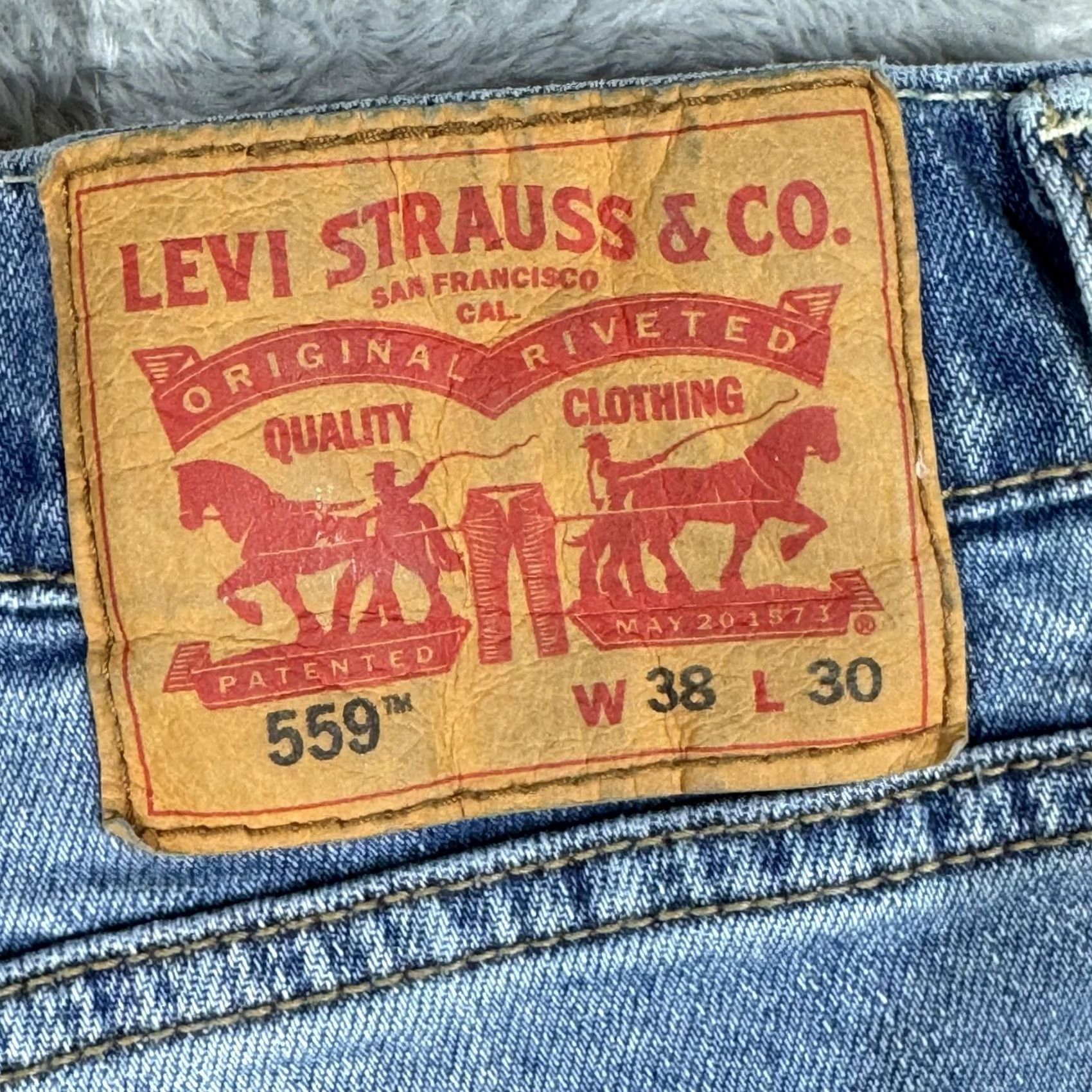 Levi's VINTAGE Levis 559 Jeans Mens 38x30 Blue Whiskered Relaxed Straight Denim Mid Rise Pants Size US 38 / EU 54 - 3 Thumbnail