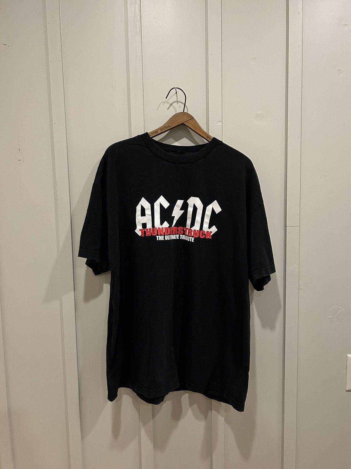 AC/DC × Band Tees × Vintage Vintage AC/DC Thunderstruck T-shirt Size US XL / EU 56 / 4 - 1 Thumbnail