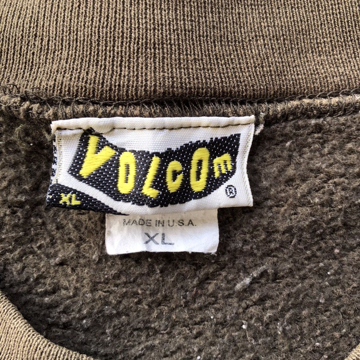 Vintage × Volcom VOLCOM Nice Logo Sweatshirt Size US XL / EU 56 / 4 - 6 Thumbnail