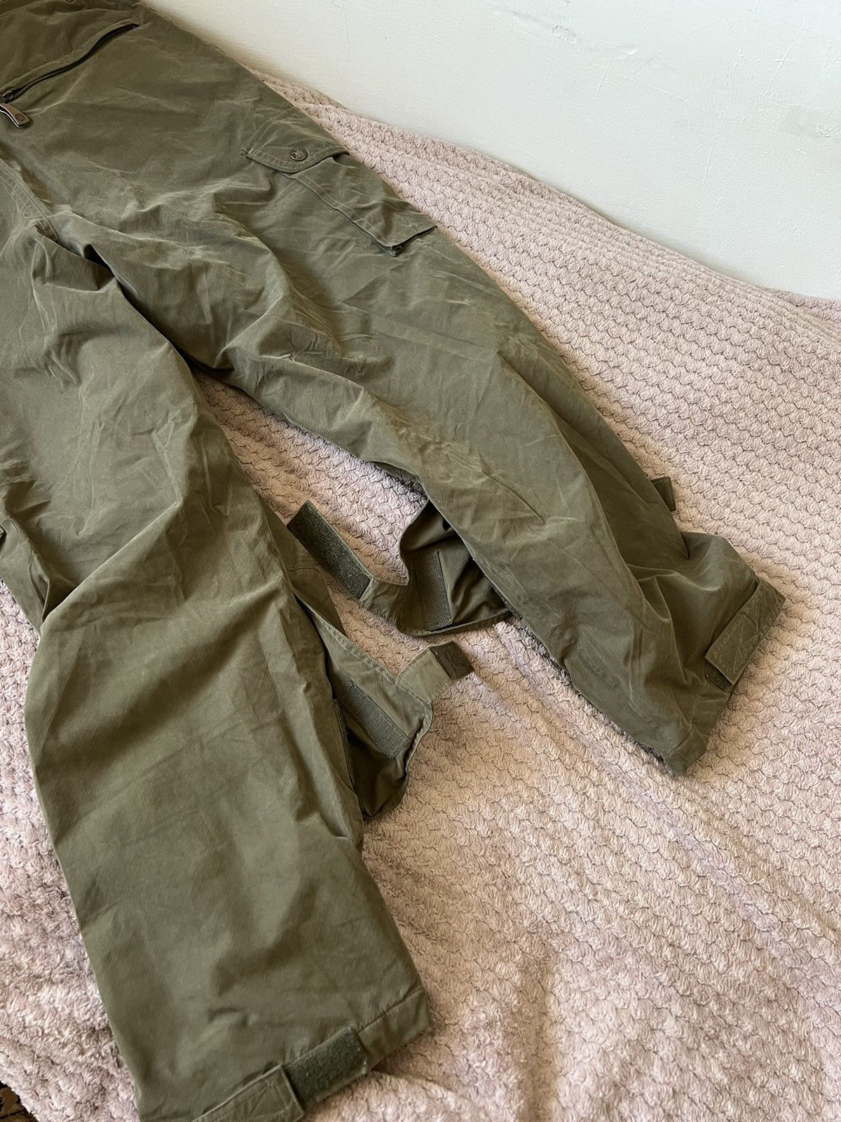 Japanese Brand × Vintage Vintage outdoor japan style nylon cargo pants if 6 was 9 Size US 31 - 7 Thumbnail