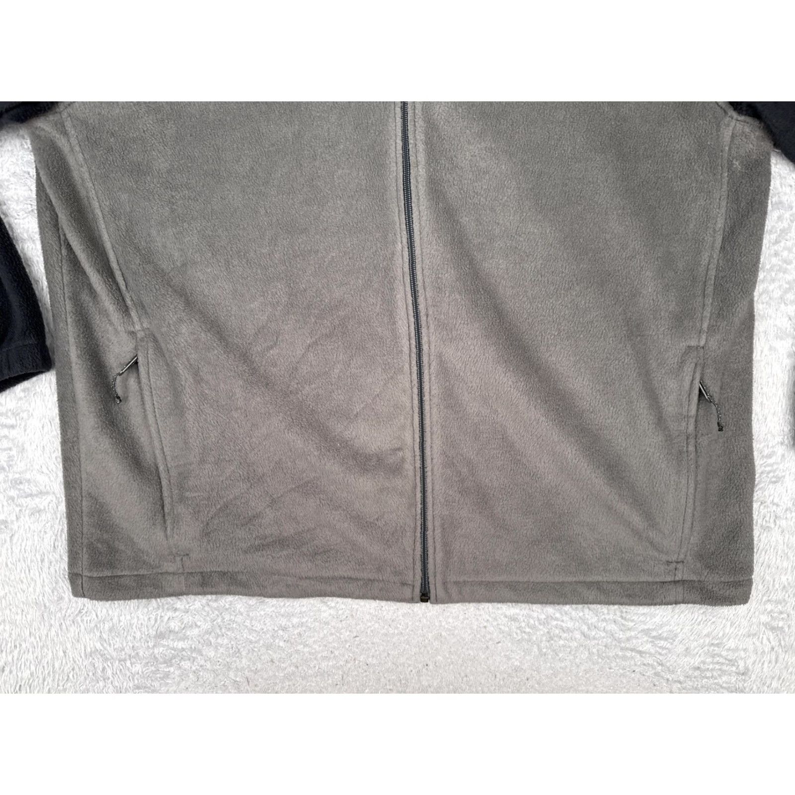 Vintage Columbia Jacket Mens 2XL Fleece Full Zip Outdoor Hiking Coat Gray Black Zip Pockets Columbia Logo Size US XXL / EU 58 / 5 - 6 Thumbnail