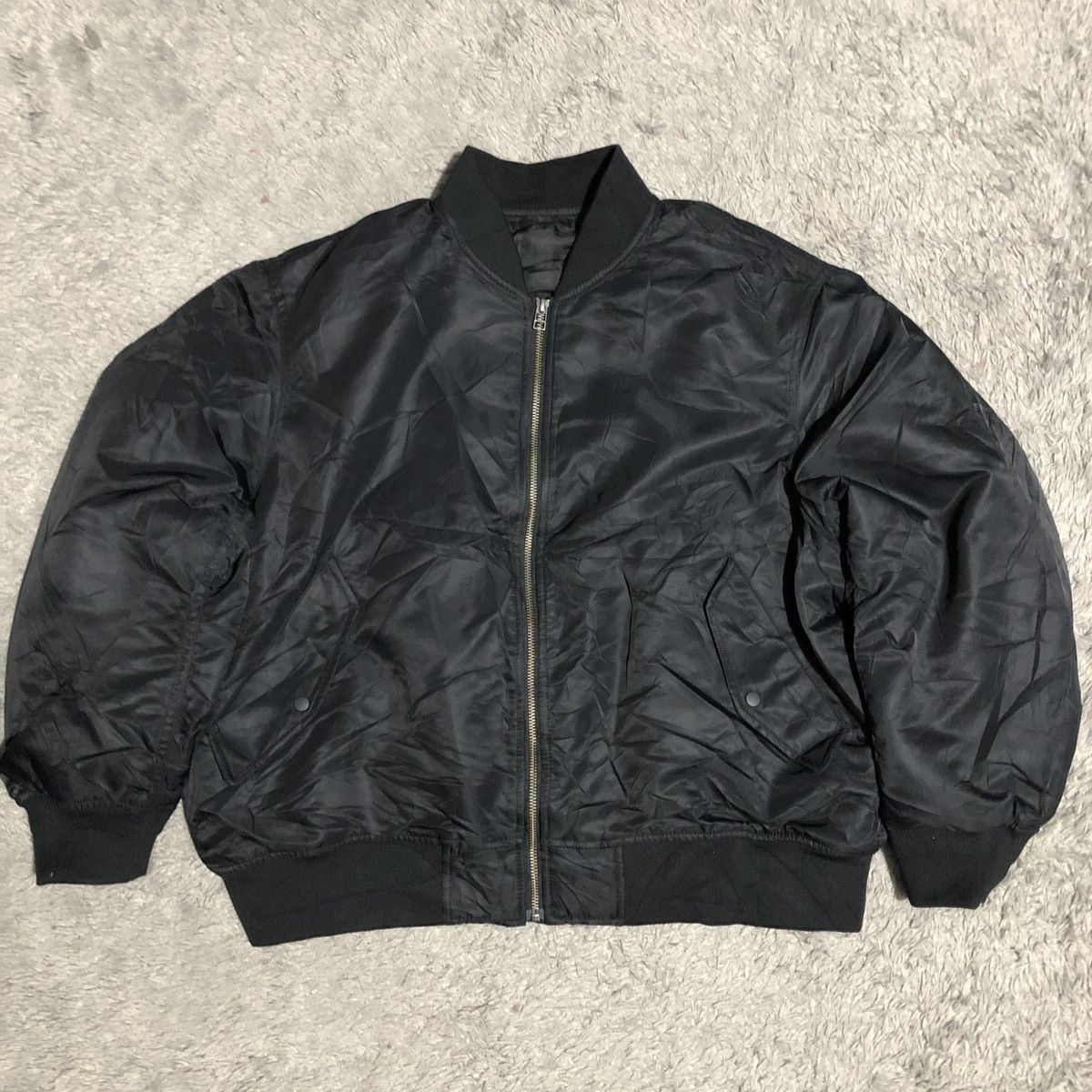 Uniqlo MA1 BOMBER JACKET BY UNIQLO Size US XL / EU 56 / 4 - 5 Thumbnail