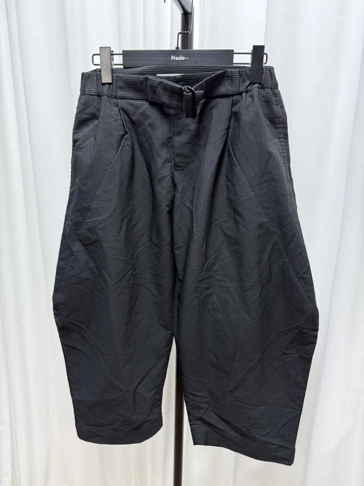 Issey Miyake Issey miyake men Pleated 3D Cropped Pants K20 Size US 33 - 1 Thumbnail