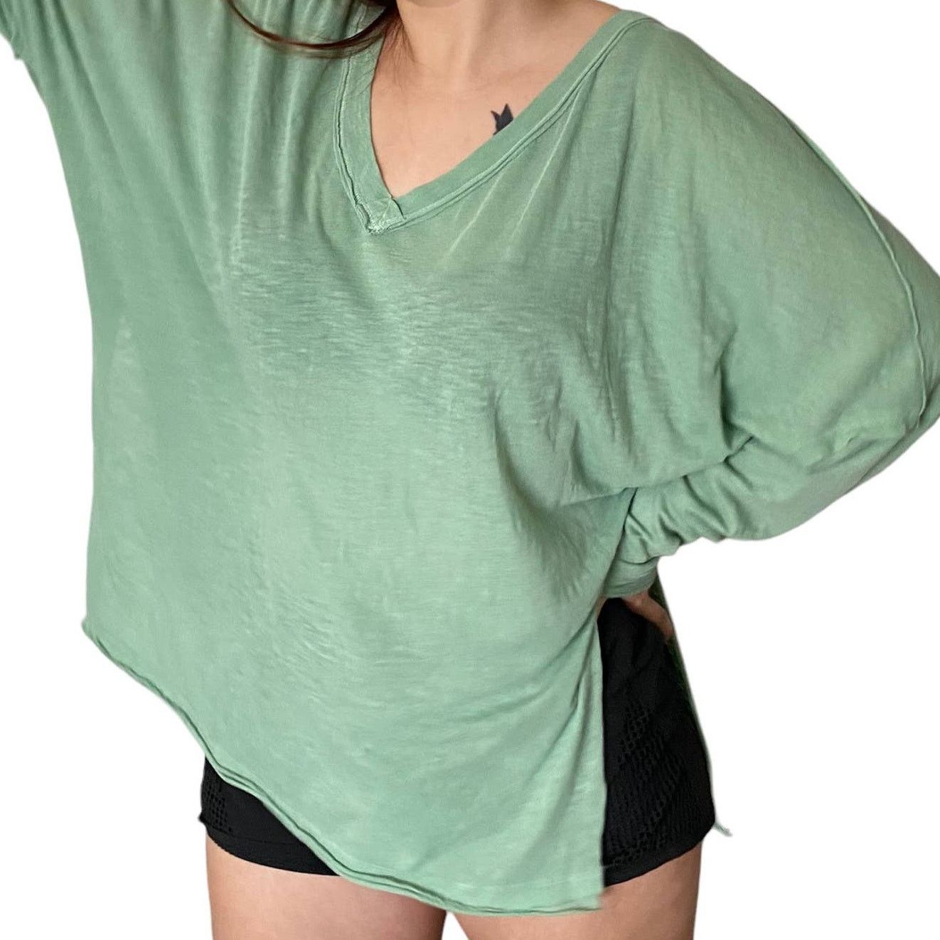 Other Free People Sage Green Henley VNeck Sweater Oversized Size M Size M / US 6-8 / IT 42-44 - 3 Thumbnail