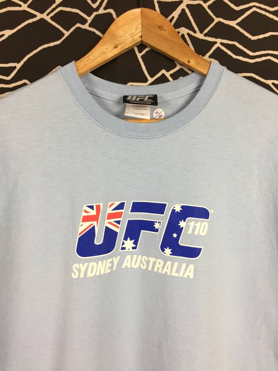 UFC Vtg Y2K Ultimate Fighting Championship UFC 110 Sydney Tee Size US L / EU 52-54 / 3 - 6 Thumbnail