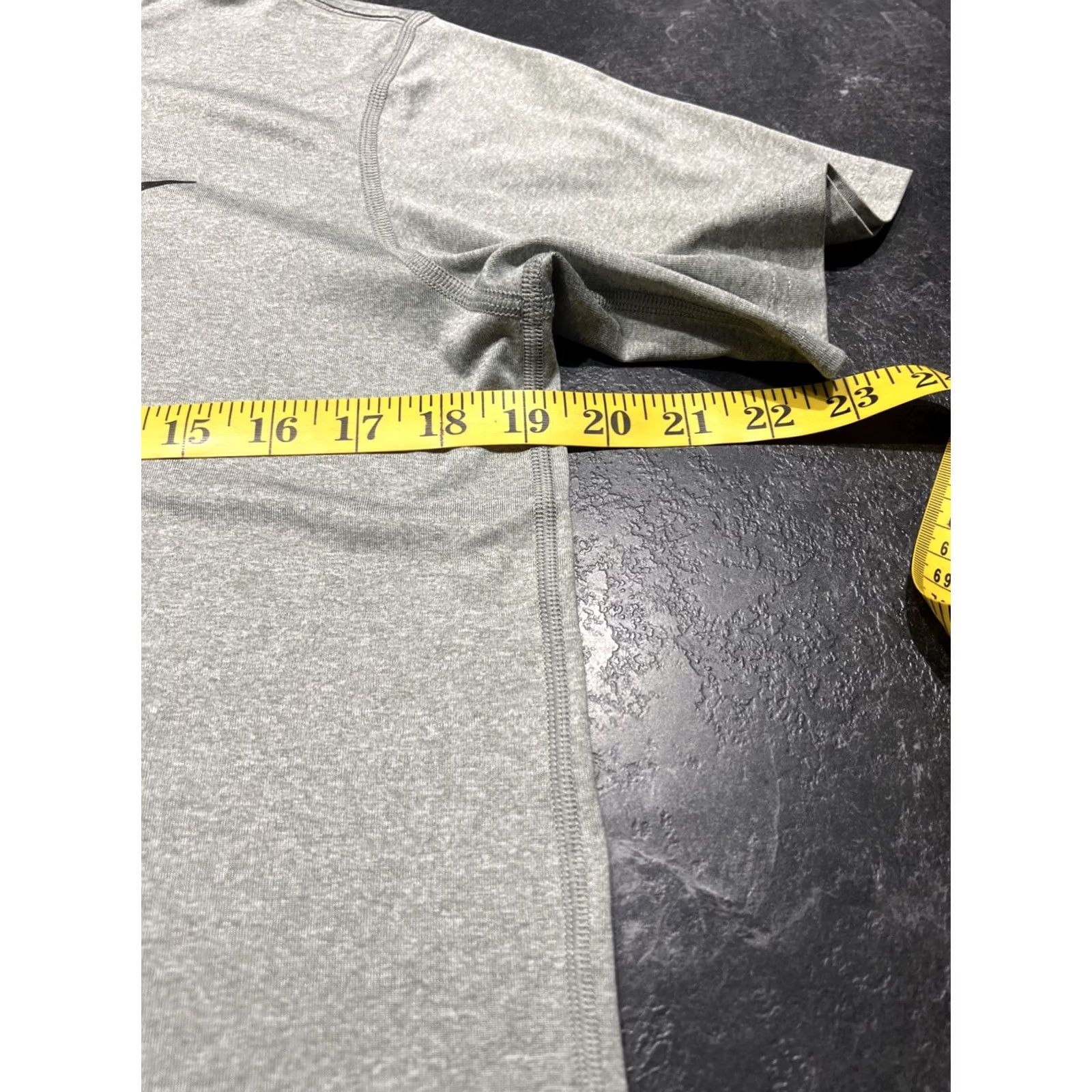 Nike Nike Shirt Boys XL Gray Black Swoosh Basketball Athletic Polyester T-Shirt Graphic Tee Logo Sports Size US XL / EU 56 / 4 - 7 Thumbnail