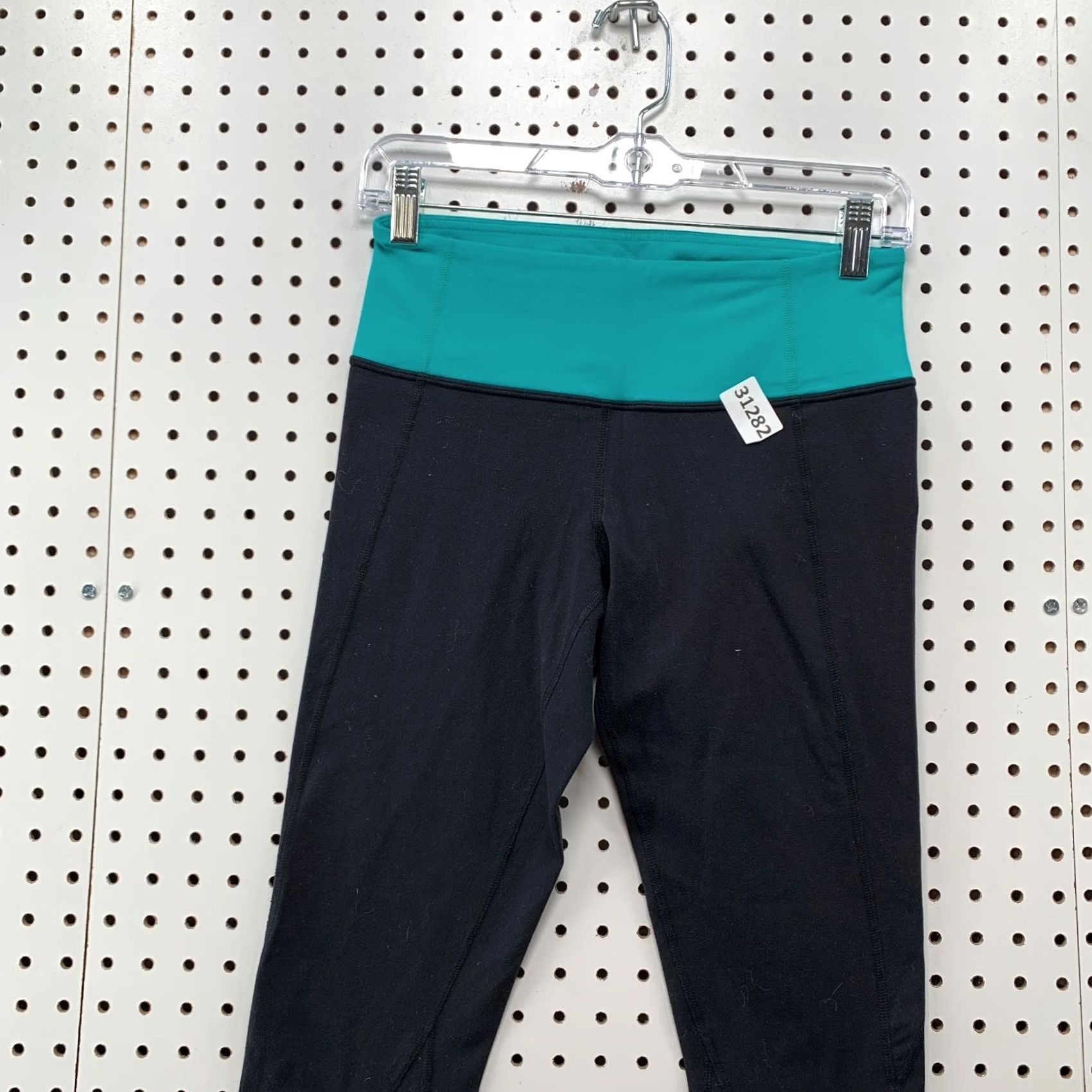 Lululemon Lululemon Leggings Womens Size 6 Black Teal Crop Yoga Active Work Out 26X21.5 Size 28" / US 6 / IT 42 - 5 Thumbnail