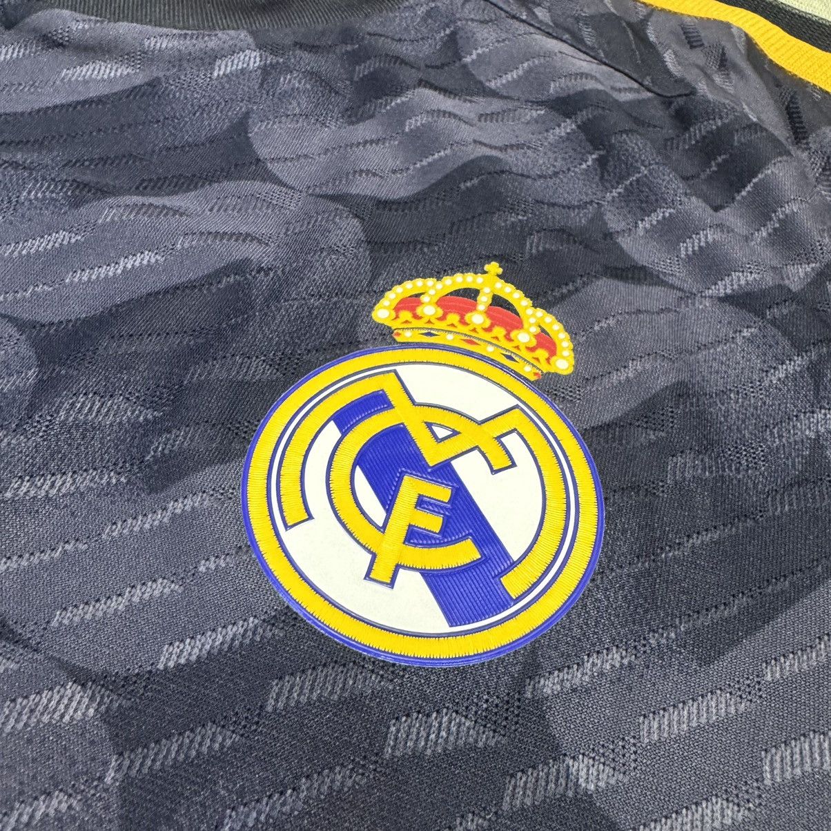 Adidas Real Madrid 23/24 player issue away shirt #8 Kroos (bnwt) Size US M / EU 48-50 / 2 - 6 Thumbnail