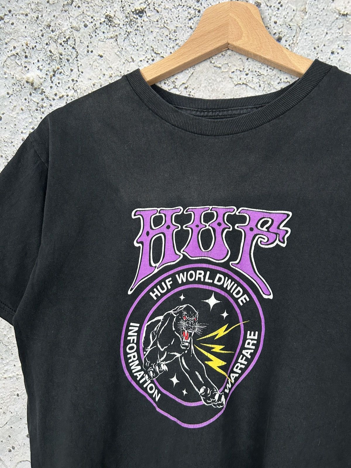 Huf Huf Skateboards Panther Animal Graphic Tee Streetwear Size US S / EU 44-46 / 1 - 3 Thumbnail