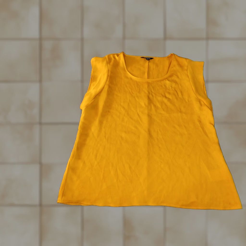 Express Express Blouse Sleeveless S Gold Womens Casual Henley Pullover Polyester Gold Accessories Size S / US 4 / IT 40 - 1 Thumbnail