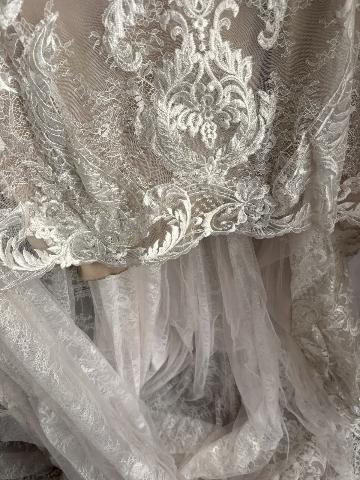 Other Essence of Australia wedding dress Size XXL / US 16-18 / IT 52-54 - 7 Thumbnail