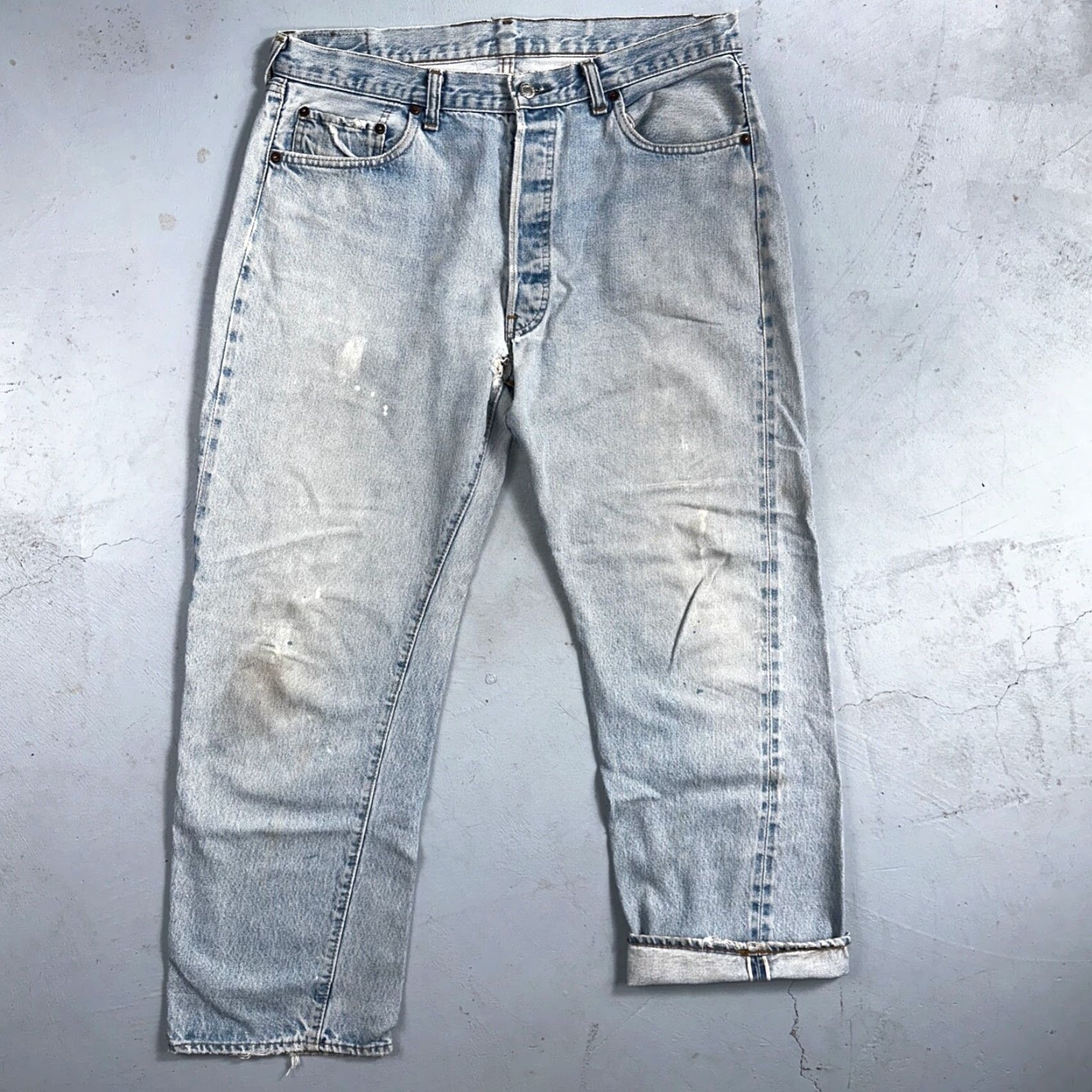 Levi's VINTAGE Levi's 501 XX Jeans 80s Redline Selvedge USA Light Wash 38x32 34x27 Mens Straight Denim Blue Cotton Button Closure Distressed Pattern Solid Size US 38 / EU 54 - 2 Thumbnail