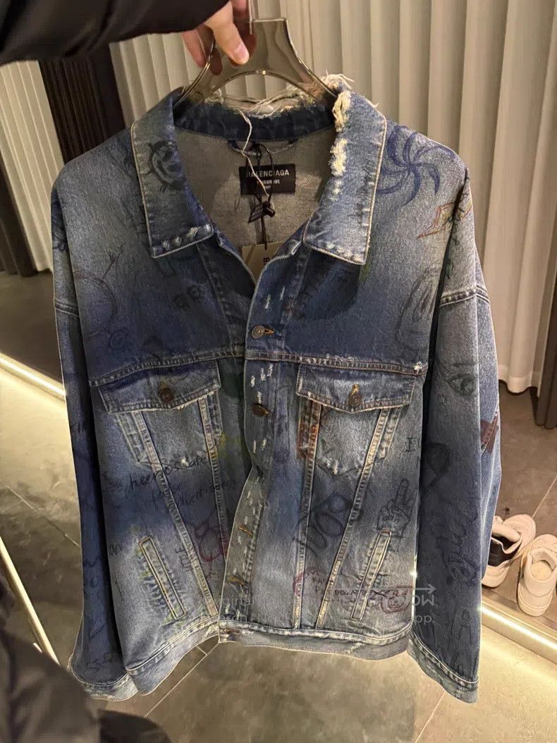 Balenciaga Balenciaga Graffiti Denim Jacket Size US M / EU 48-50 / 2 - 1 Thumbnail