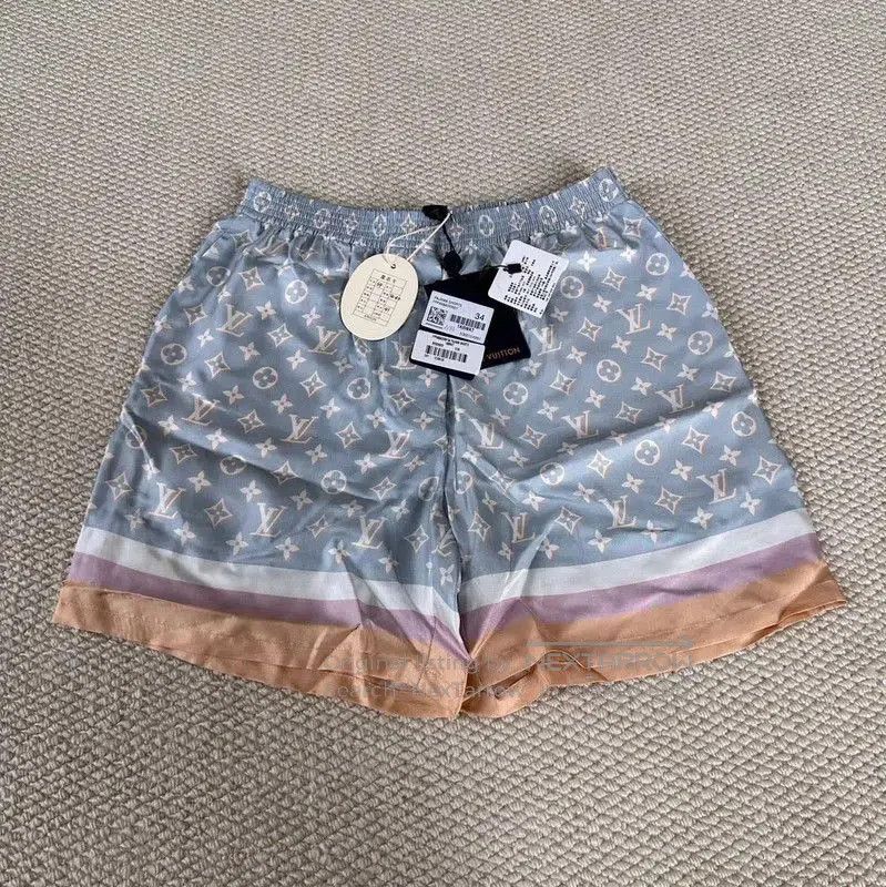 Other Louis Vuitton Women's Silk XXS Shorts . Size 22" - 1 Thumbnail
