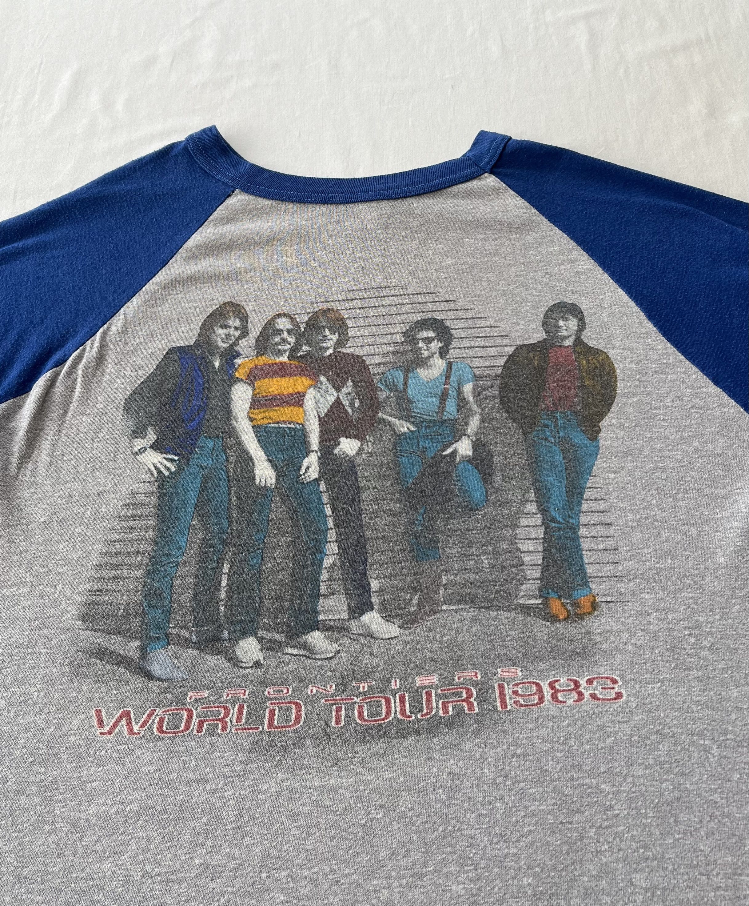 Band Tees Vintage 1983 Journey Frontiers Tour Raglan 3/4 Sleeve Tshirt Size US M / EU 48-50 / 2 - 11 Thumbnail