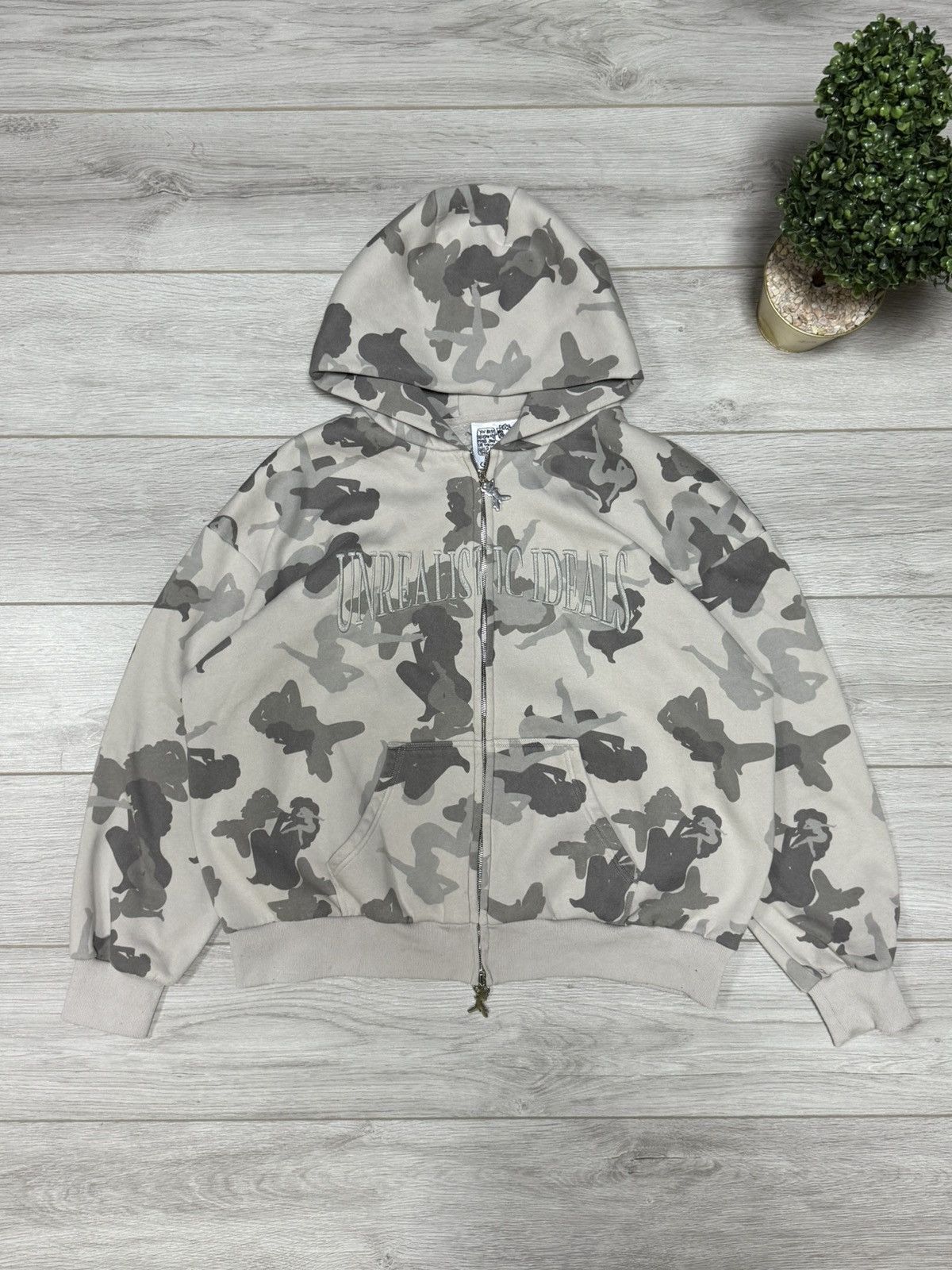 Named Collective Named Collective Unrealistic zip girls camo monogram hoodie Size US XL / EU 56 / 4 - 1 Thumbnail