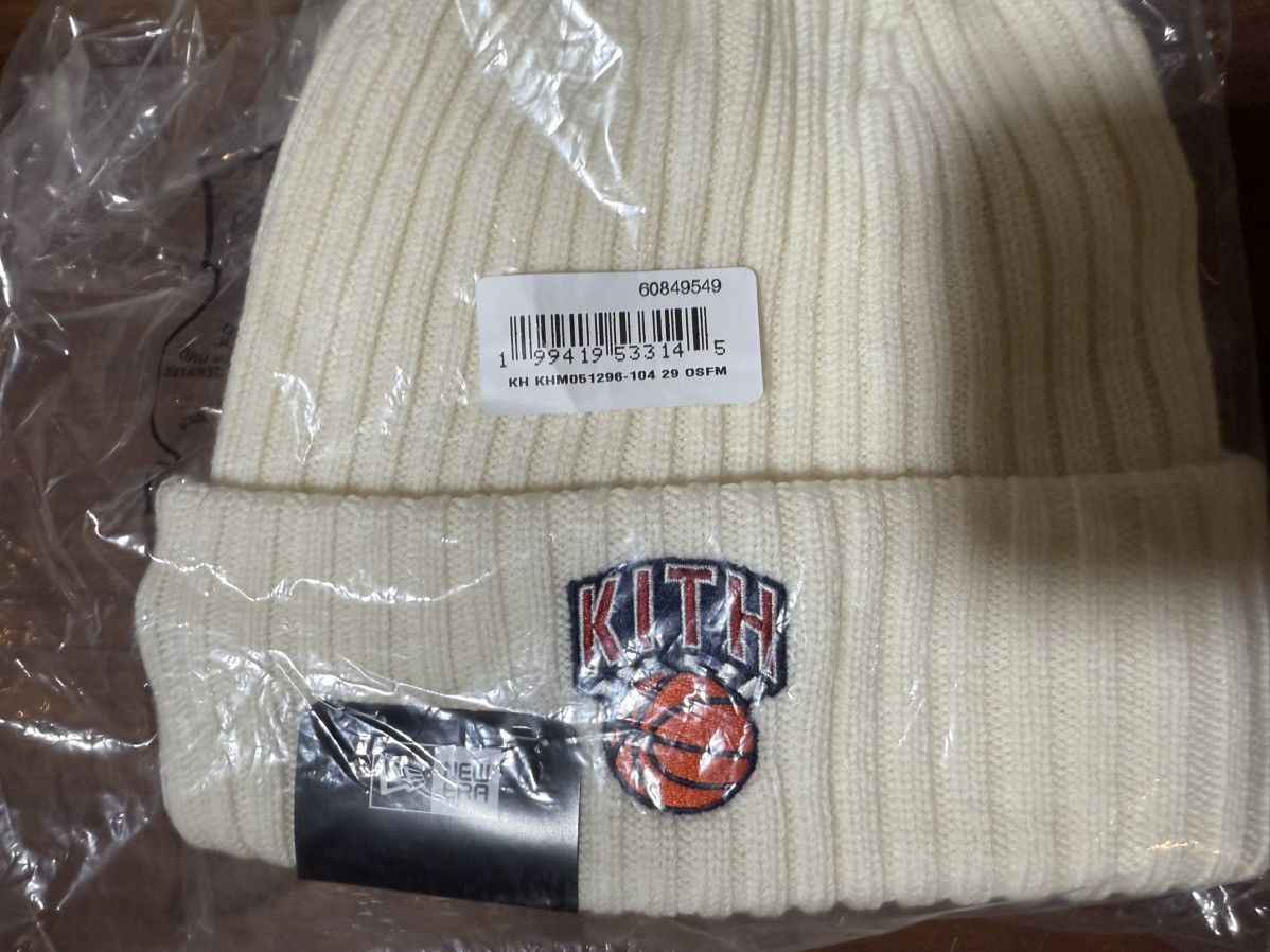 Kith × New Era Kith & New Era for the New York Knicks Knit Beanie Sandrift Size ONE SIZE - 9 Thumbnail