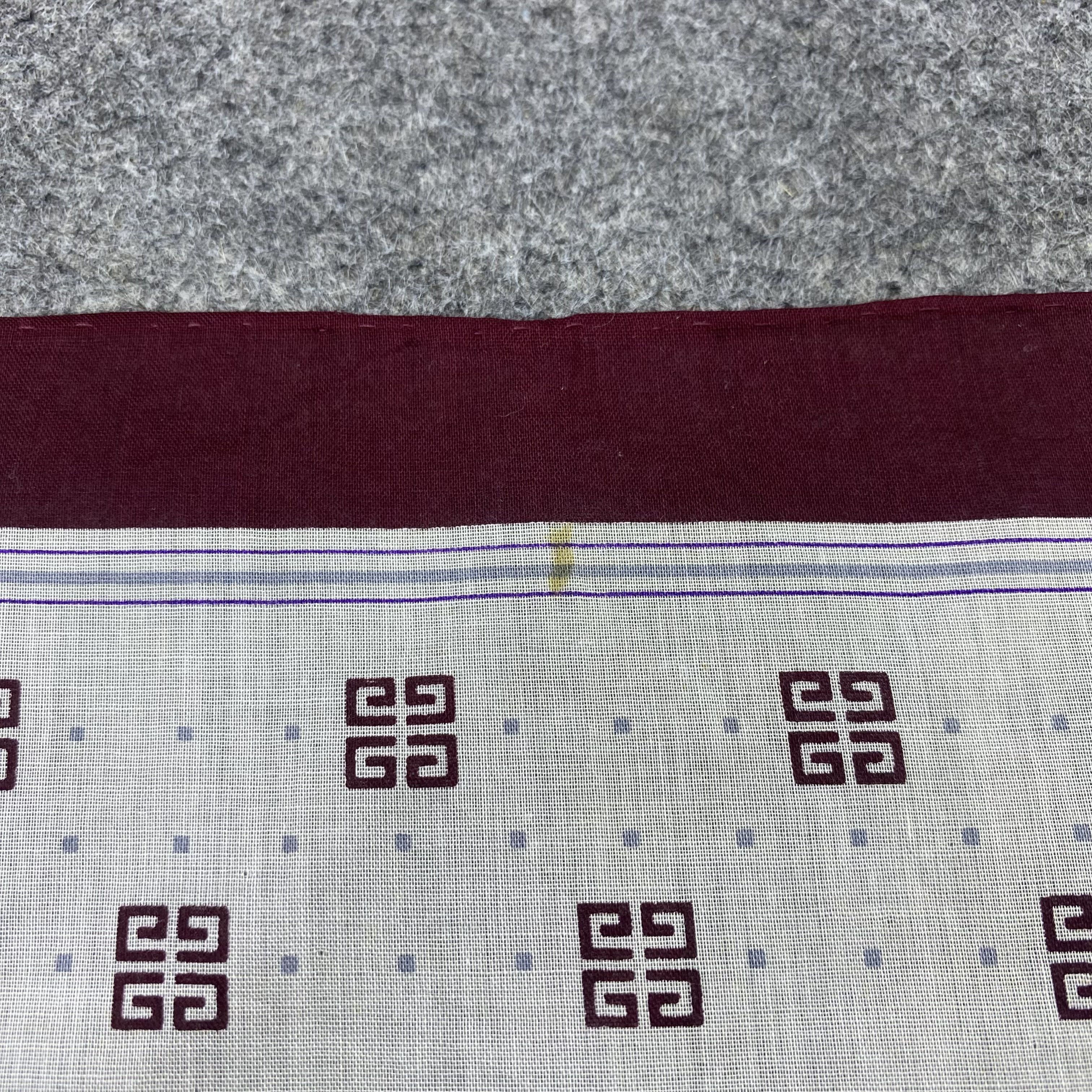 Givenchy Givenchy Handkerchief Neckerchief Bandana-B2071 Size ONE SIZE - 8 Thumbnail