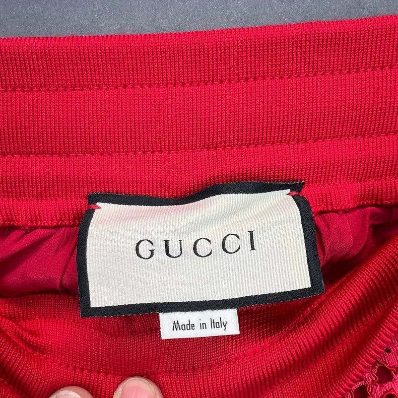 Gucci Gucci Size M Red and purple color-blocked embroidered lace Size 42" / US 20 - 3 Thumbnail
